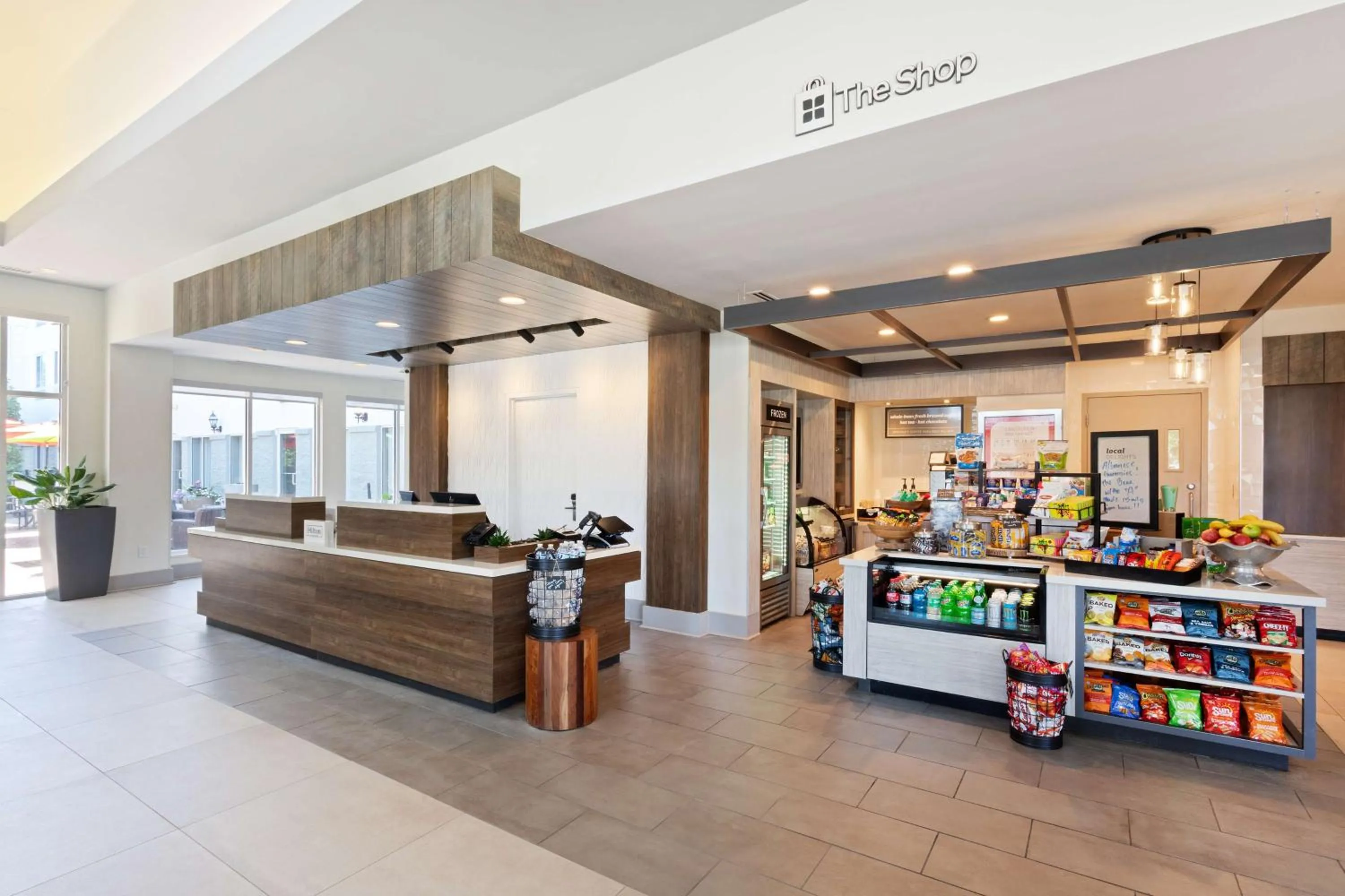 Restaurant/places to eat in Hilton Garden Inn Chesterton