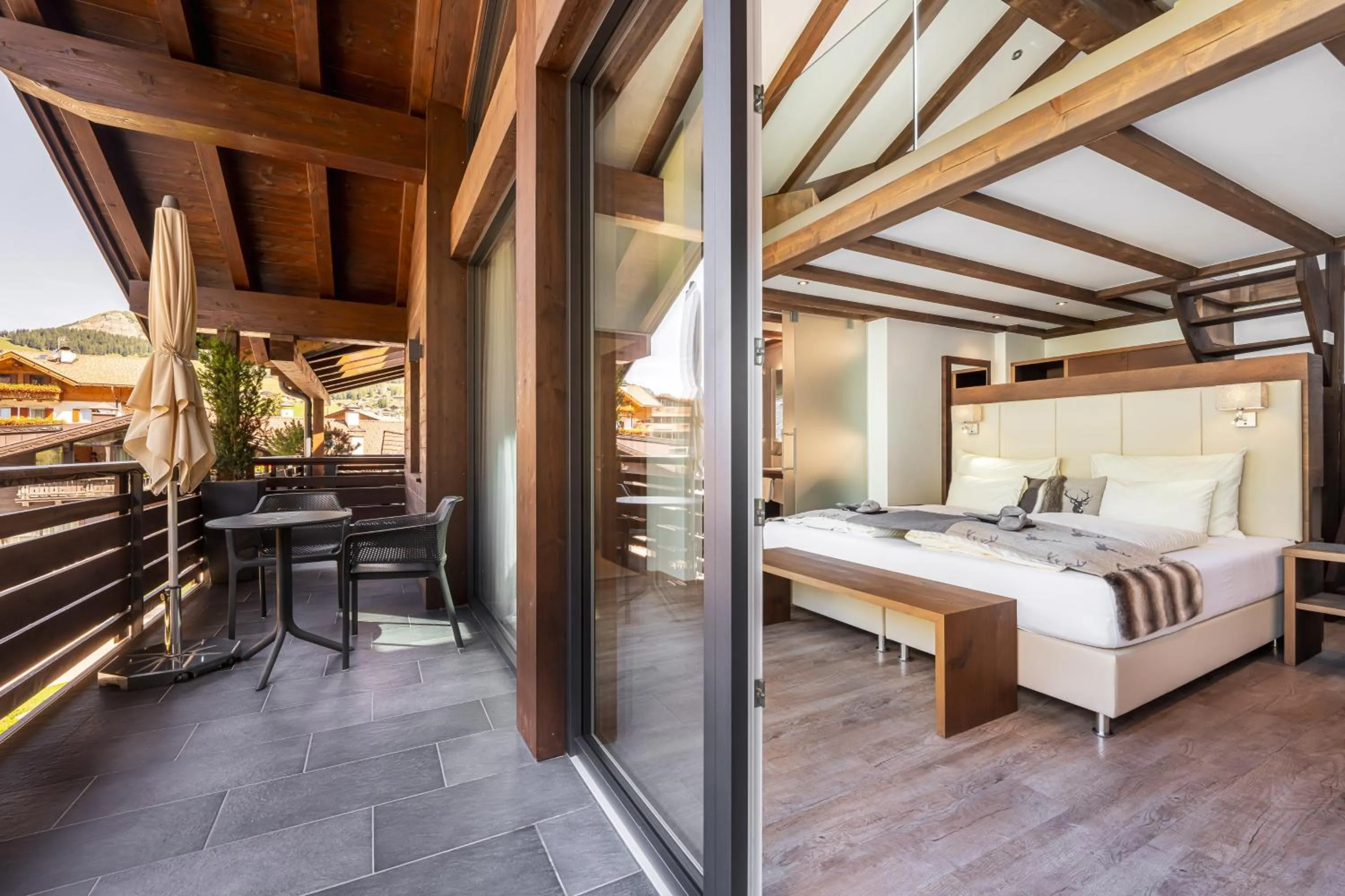 Bed in Arya Alpine Lodge