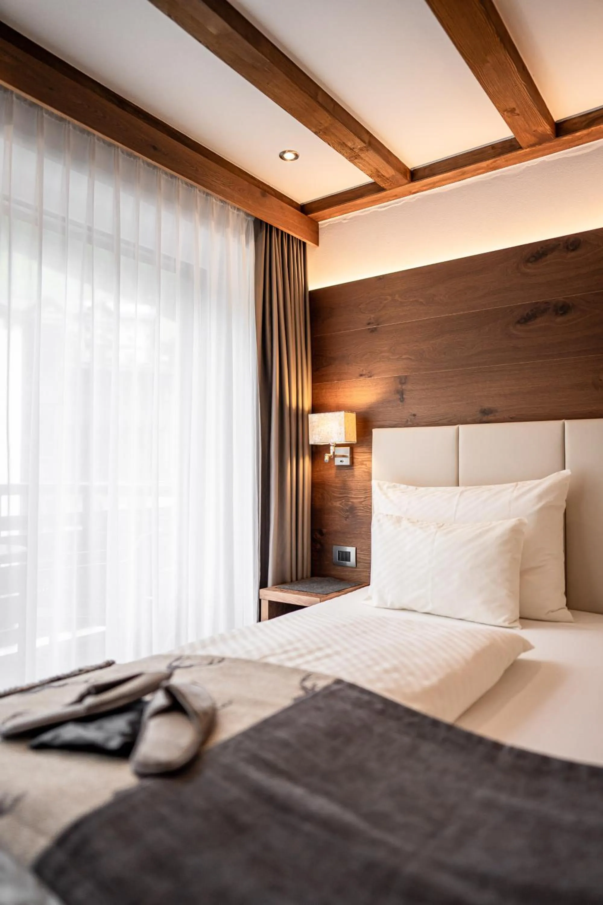 Bed in Arya Alpine Lodge