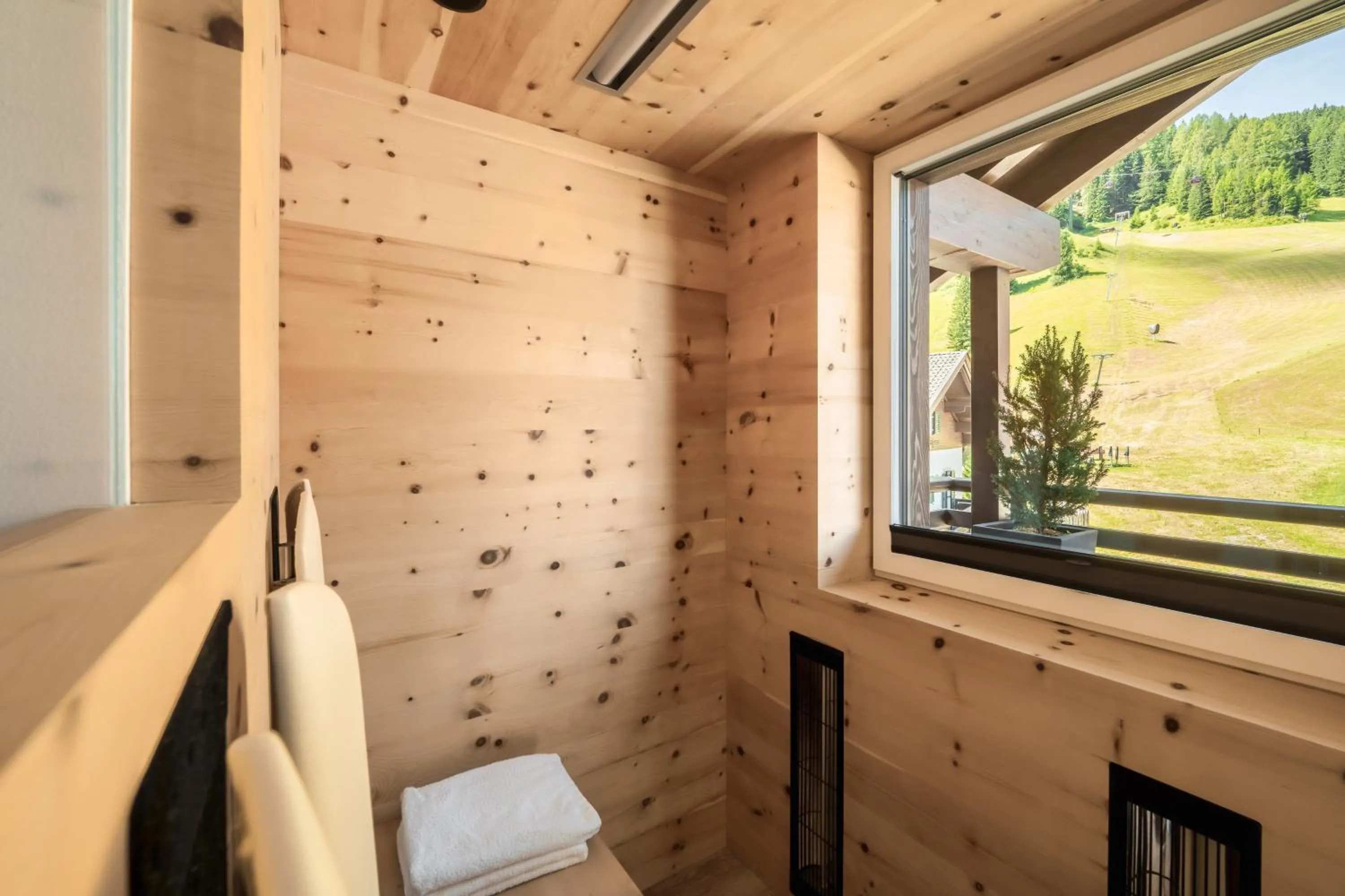 Sauna in Arya Alpine Lodge