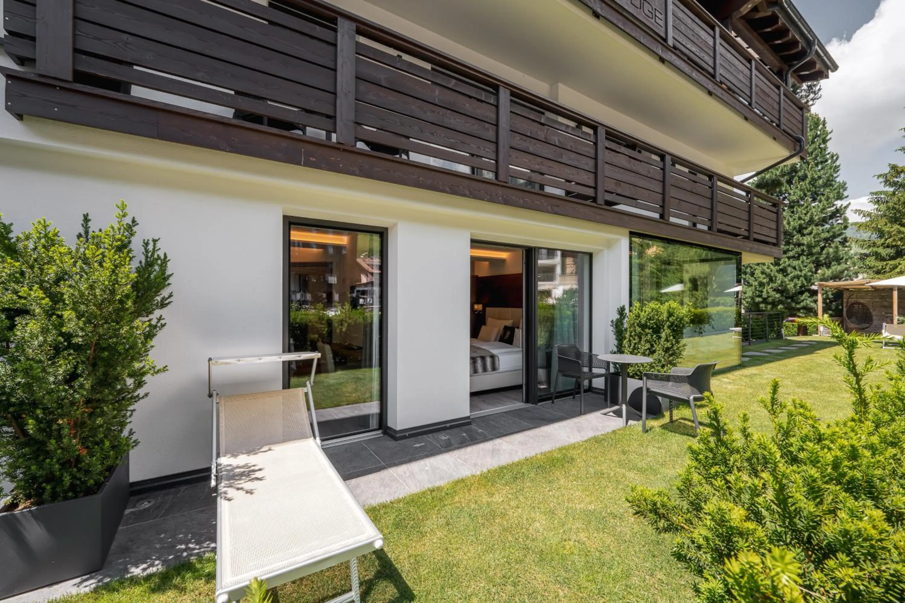 Garden in Arya Alpine Lodge