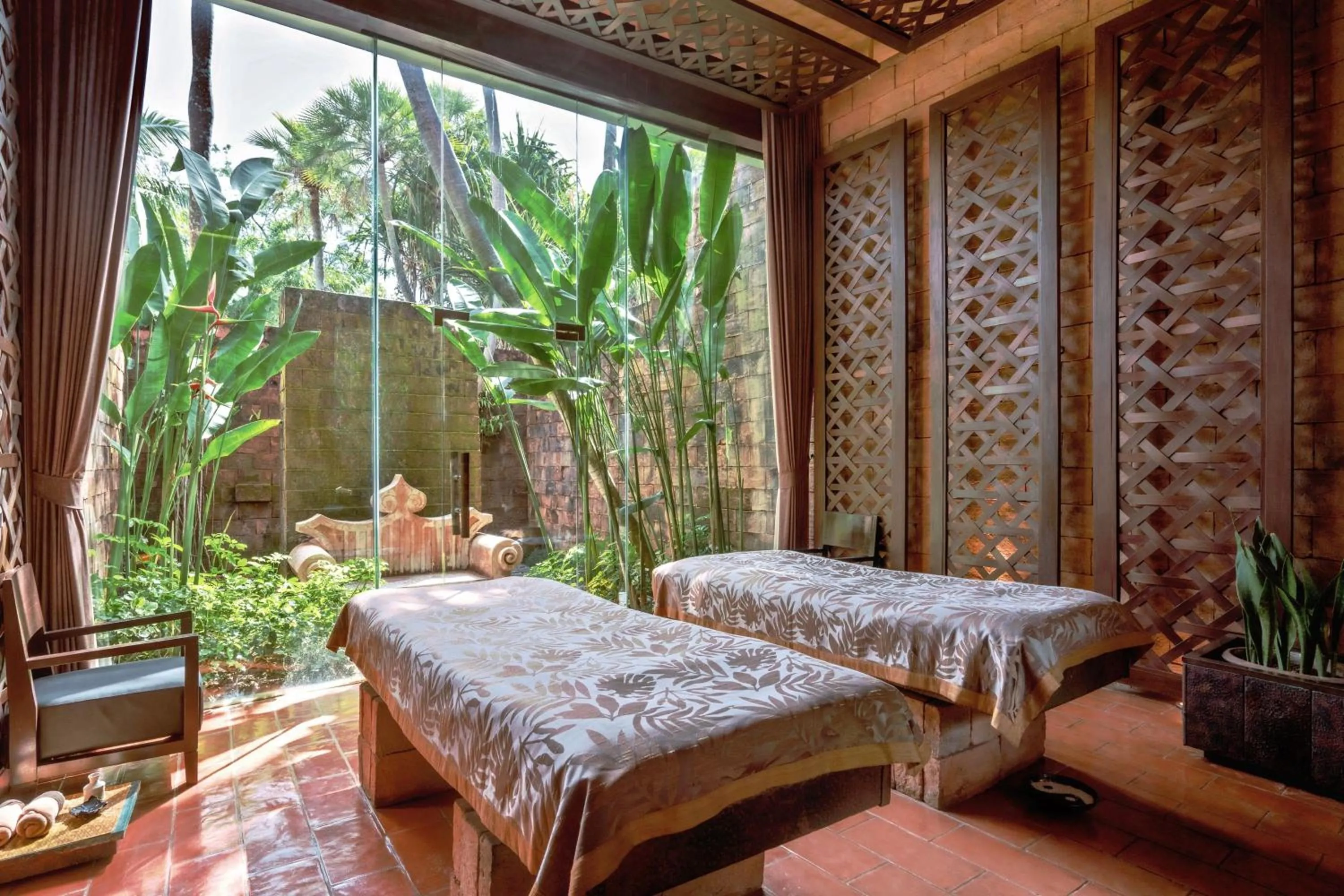 Spa and wellness centre/facilities in Marriott's Phuket Beach Club