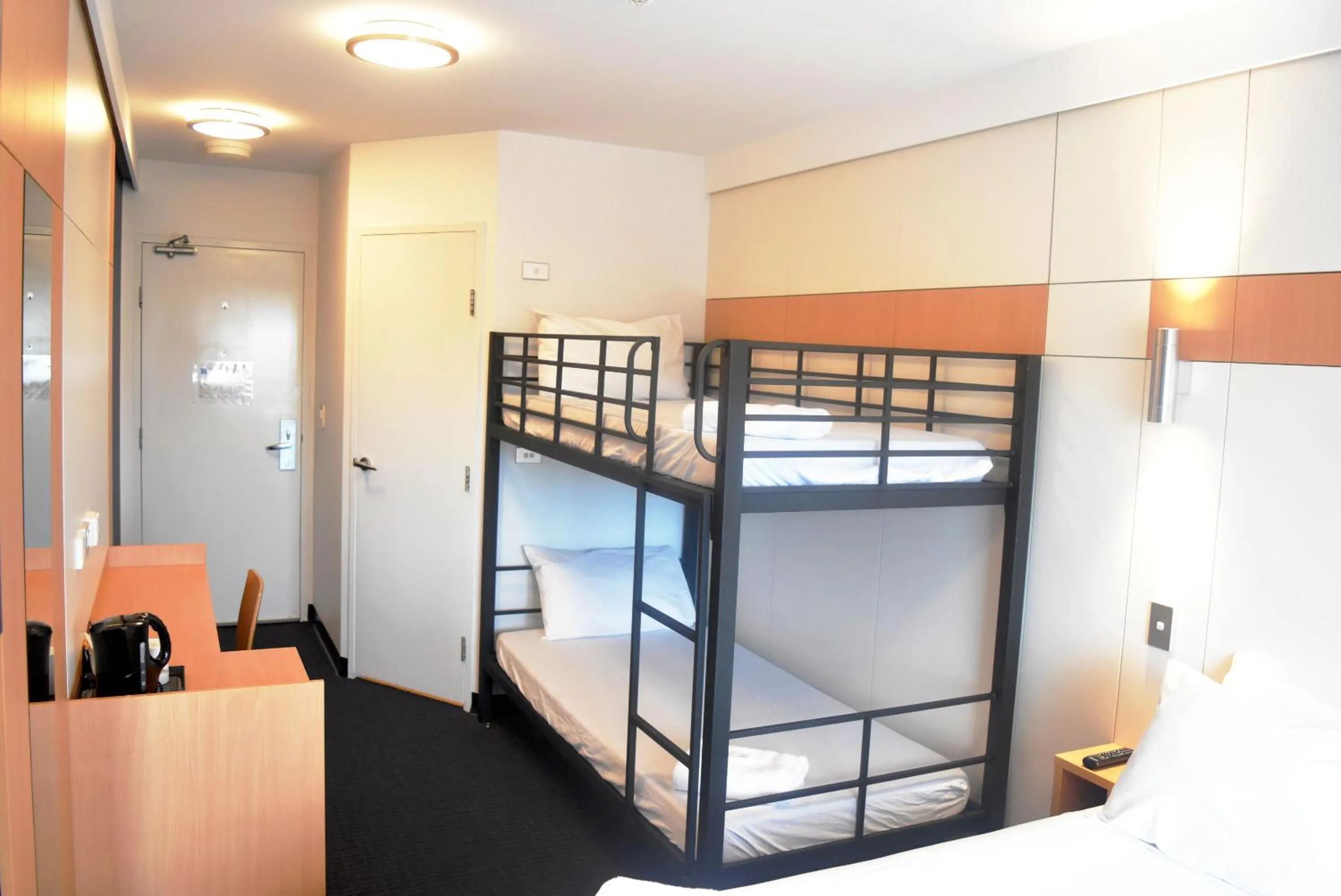 Photo of the whole room, Bed in ibis Budget - Gosford