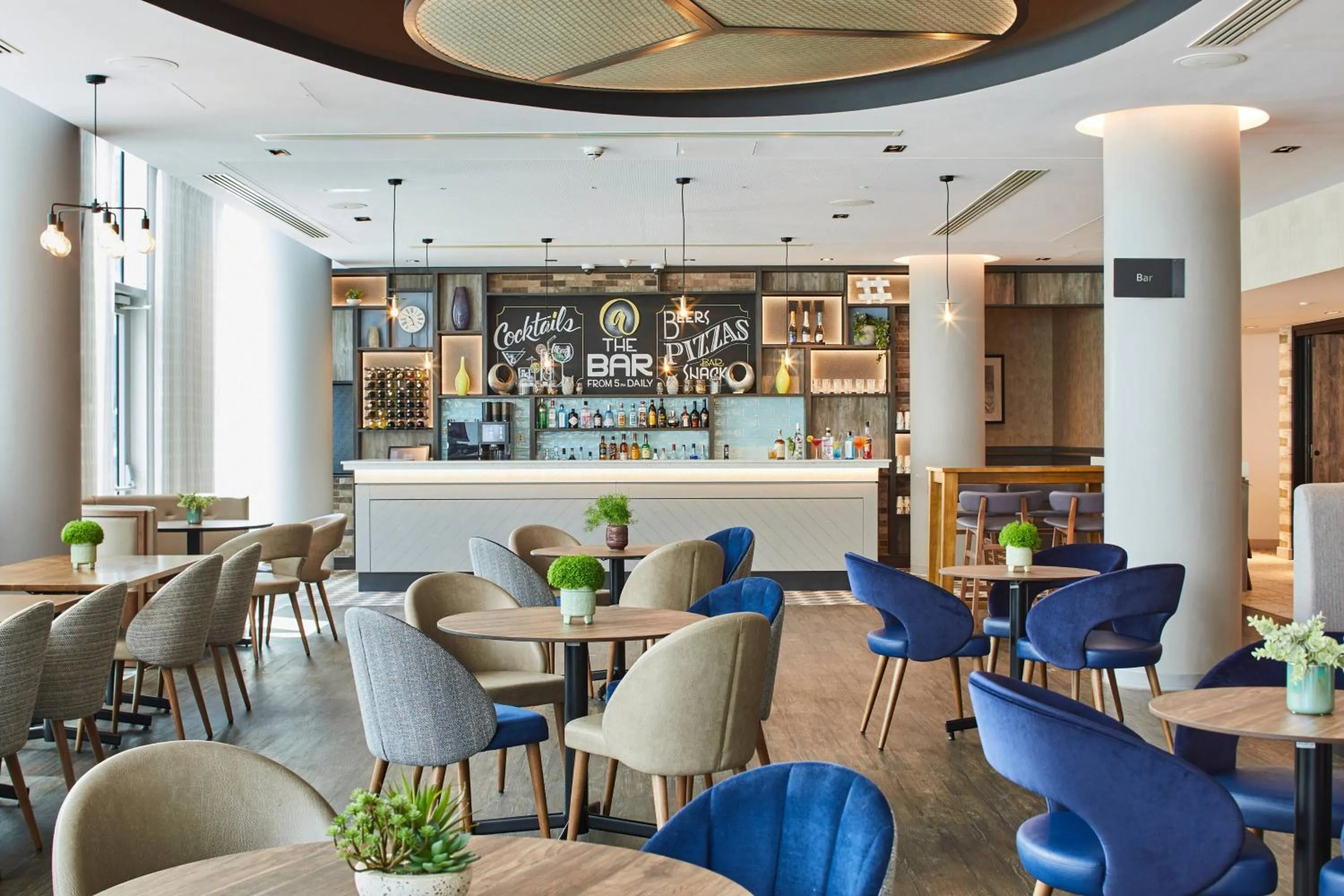 Lounge or bar in Residence Inn by Marriott London Kensington