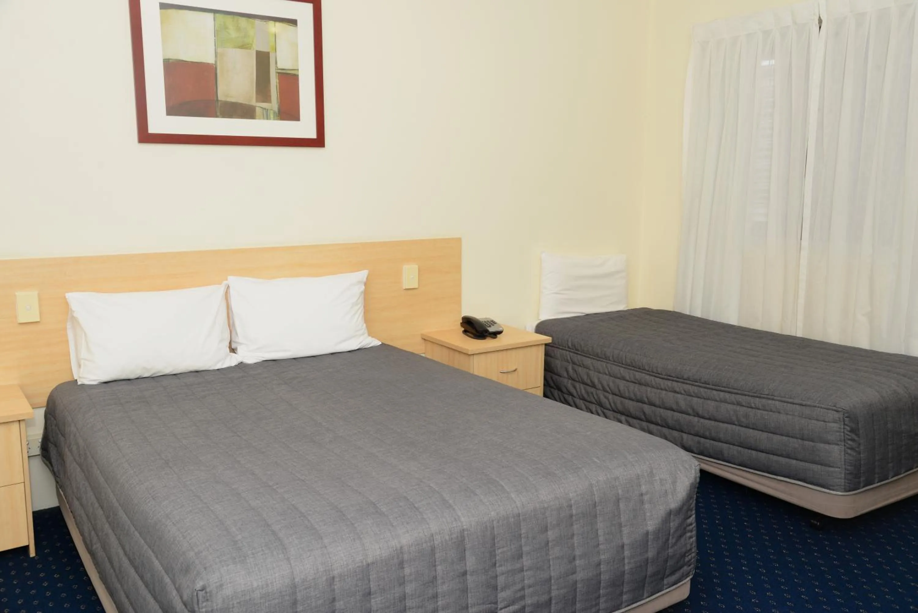 Bed in Lismore Bounty Workers Club Motel