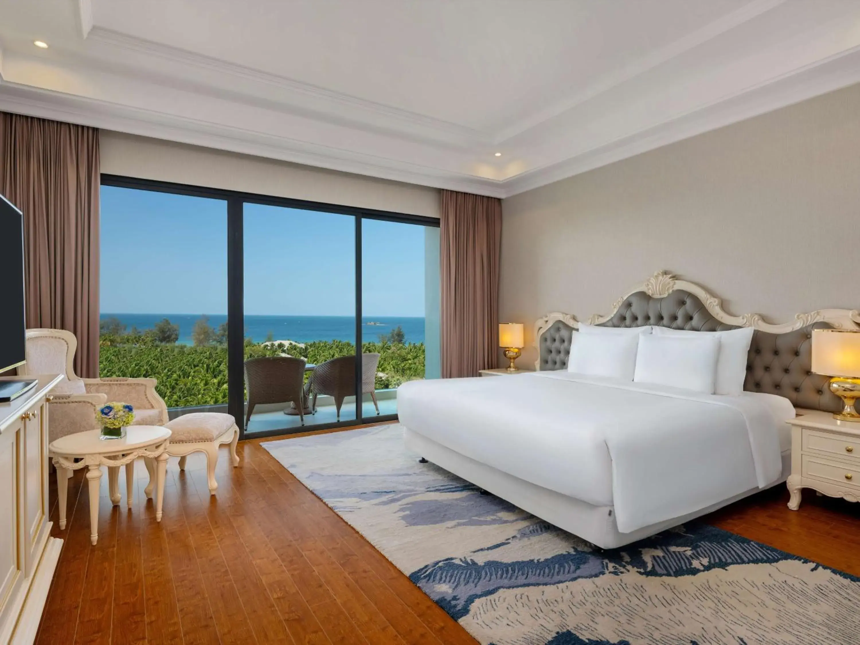 Deluxe Room with Sea View in Radisson Blu Resort Phu Quoc Deluxe Room with Sea View in Radisson Blu Resort Phu Quoc