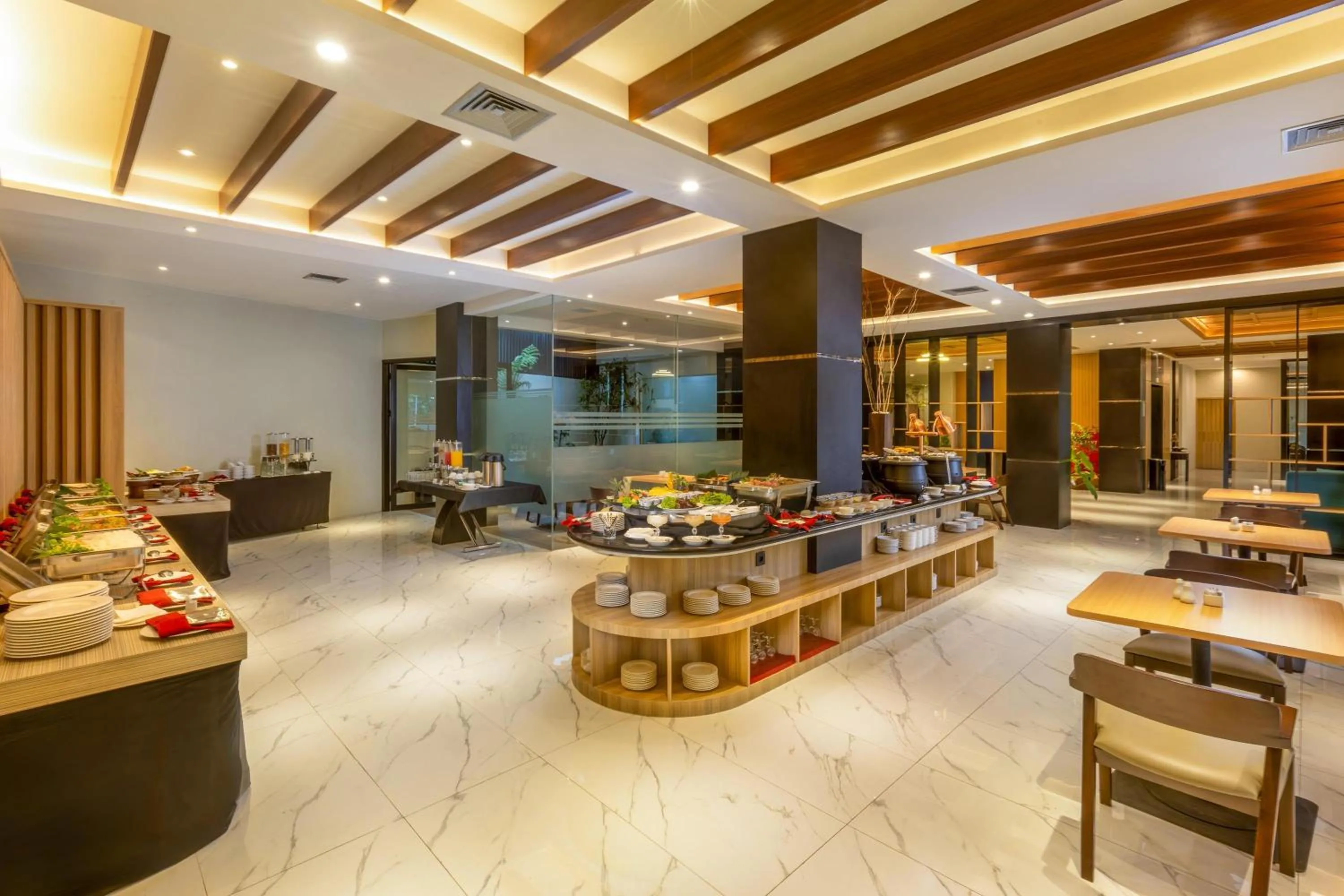 Restaurant/places to eat in Best Western Setiabudhi Bandung