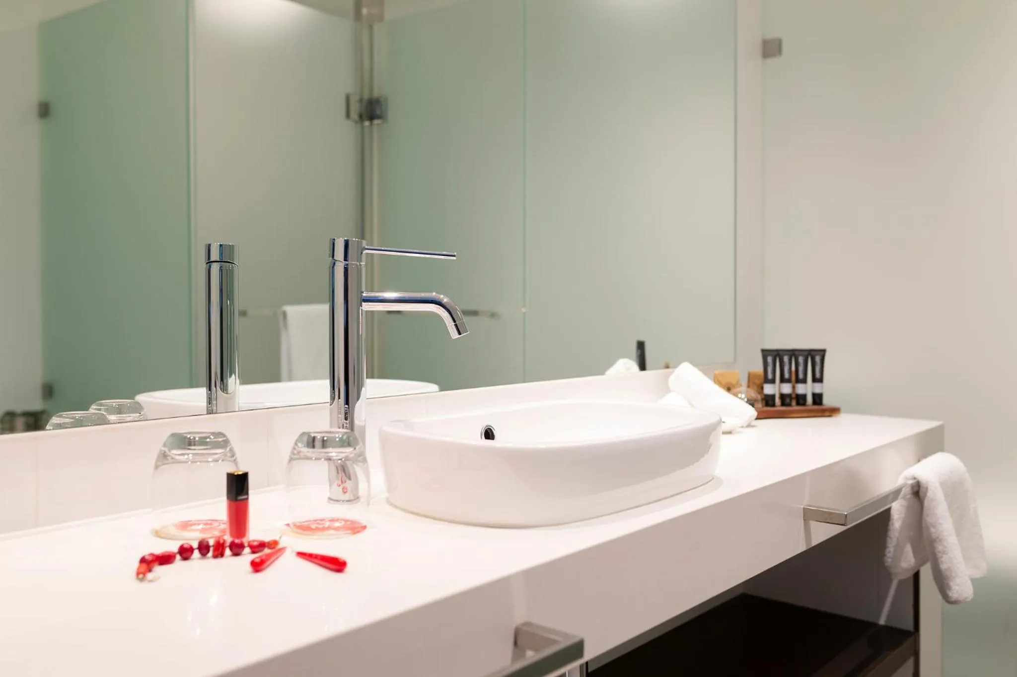 Bathroom in East Hotel and Apartments