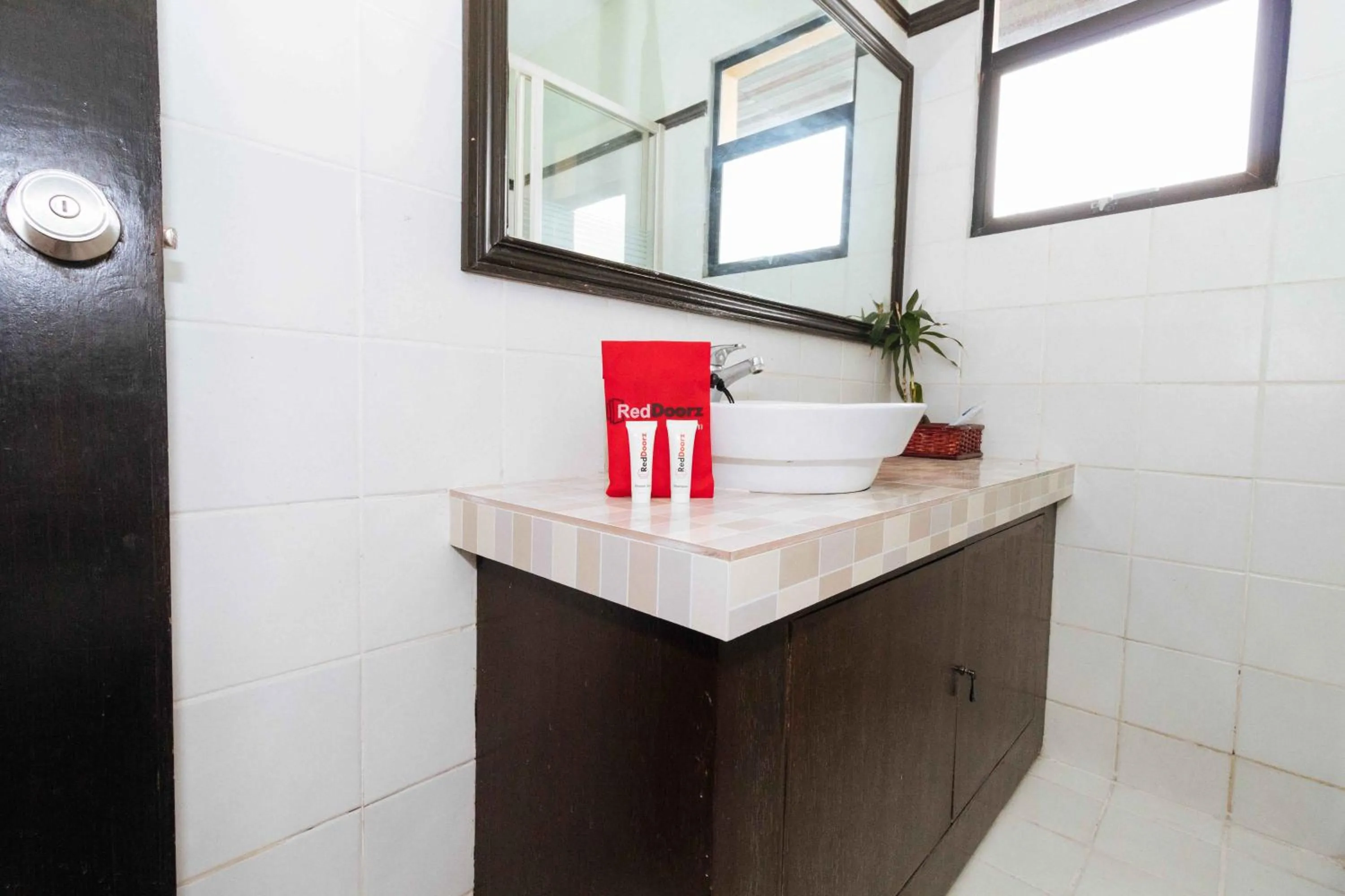 Shower in RedDoorz Plus at The Ridge Tagaytay