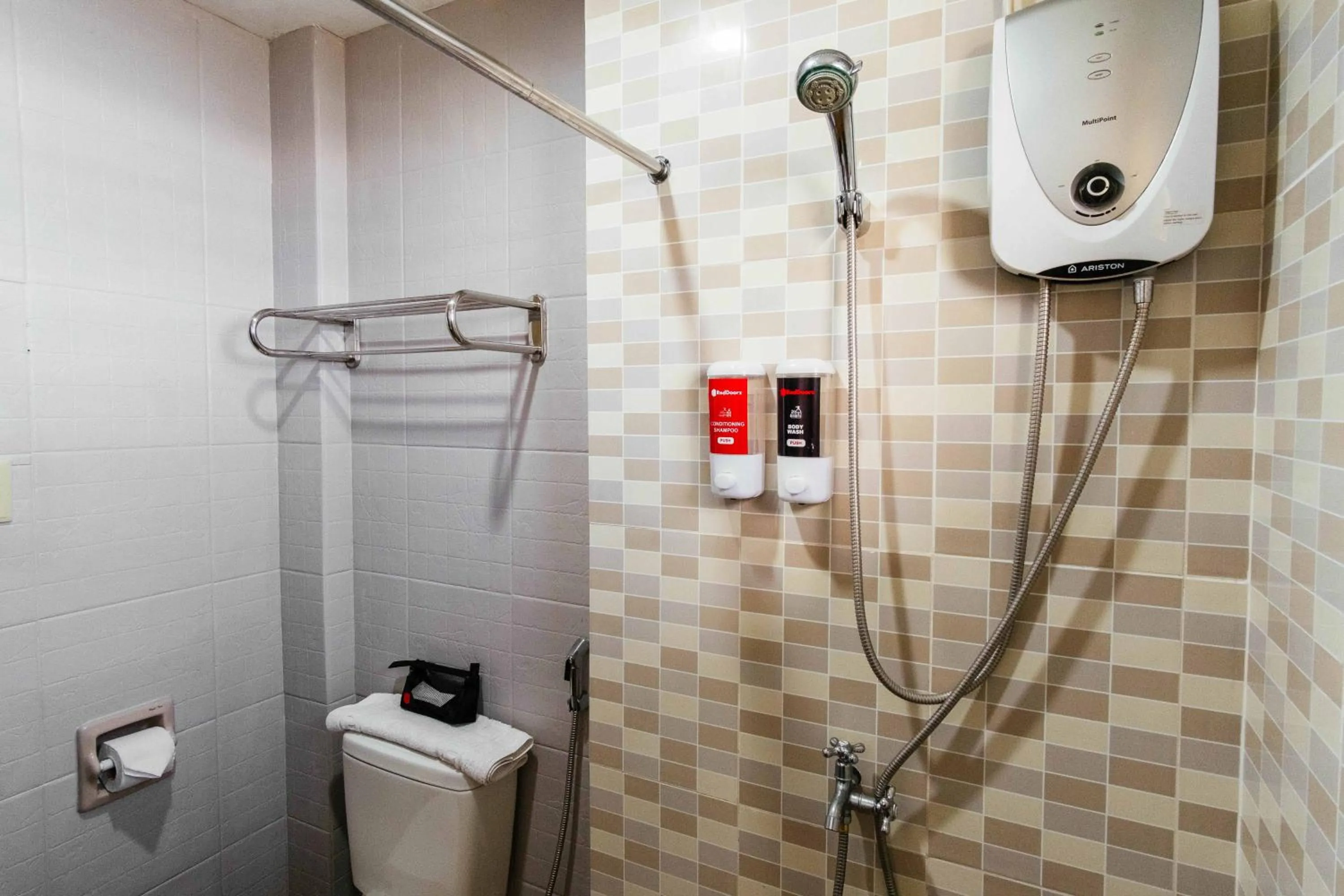 Bathroom in RedDoorz Plus at The Ridge Tagaytay