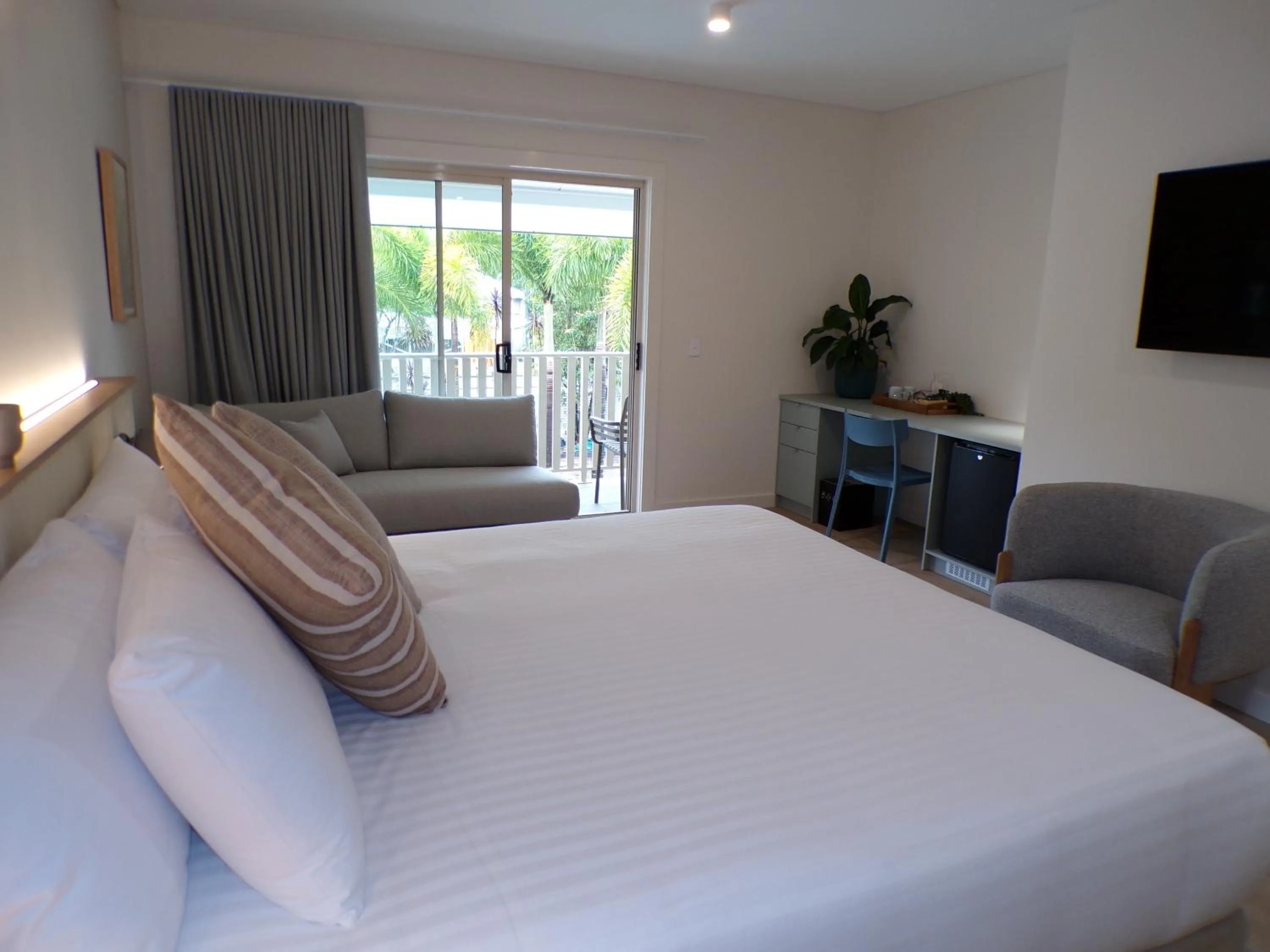 TV and multimedia, Bed in Lismore Gateway Motel