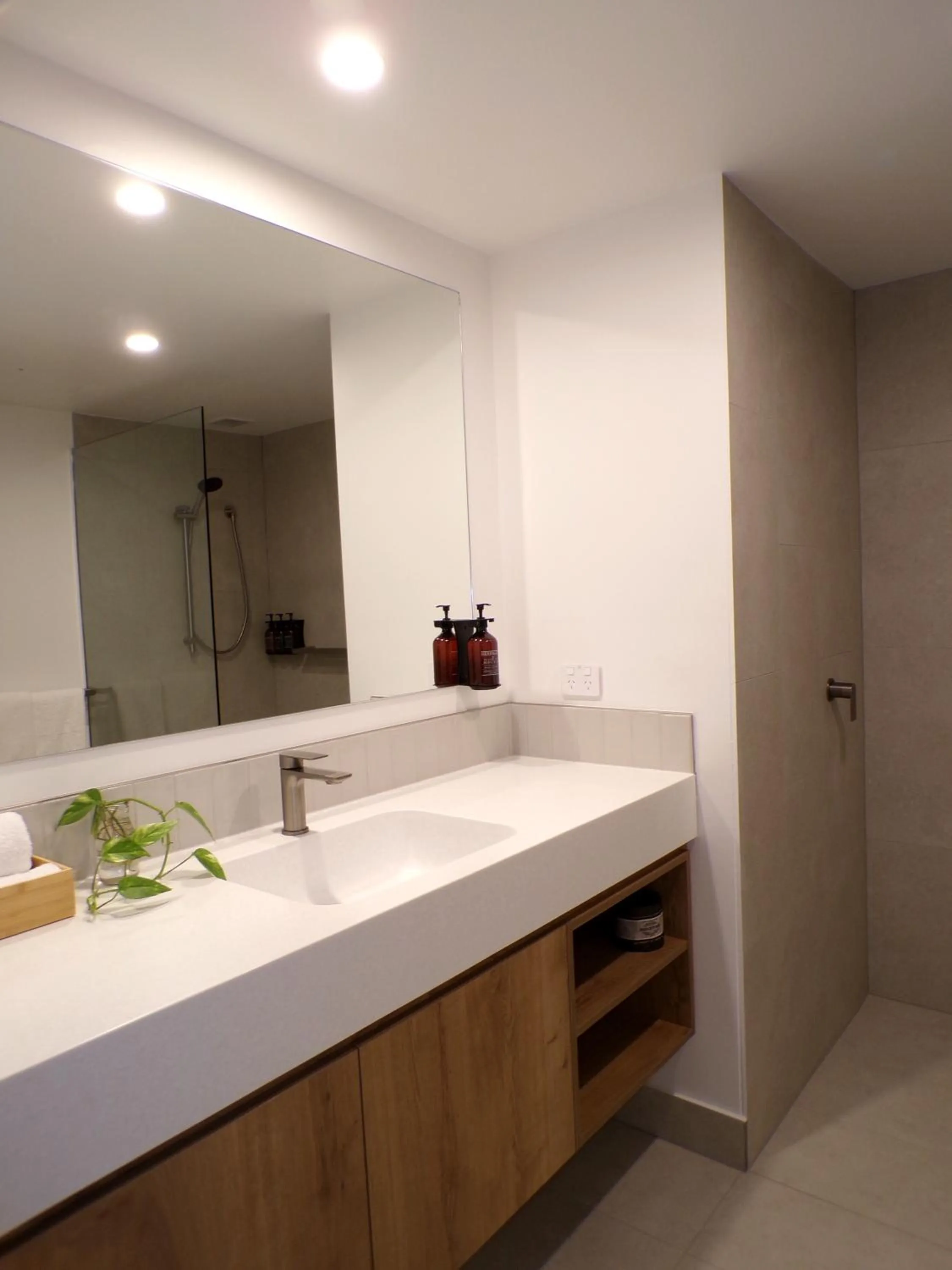 Bathroom in Lismore Gateway Motel