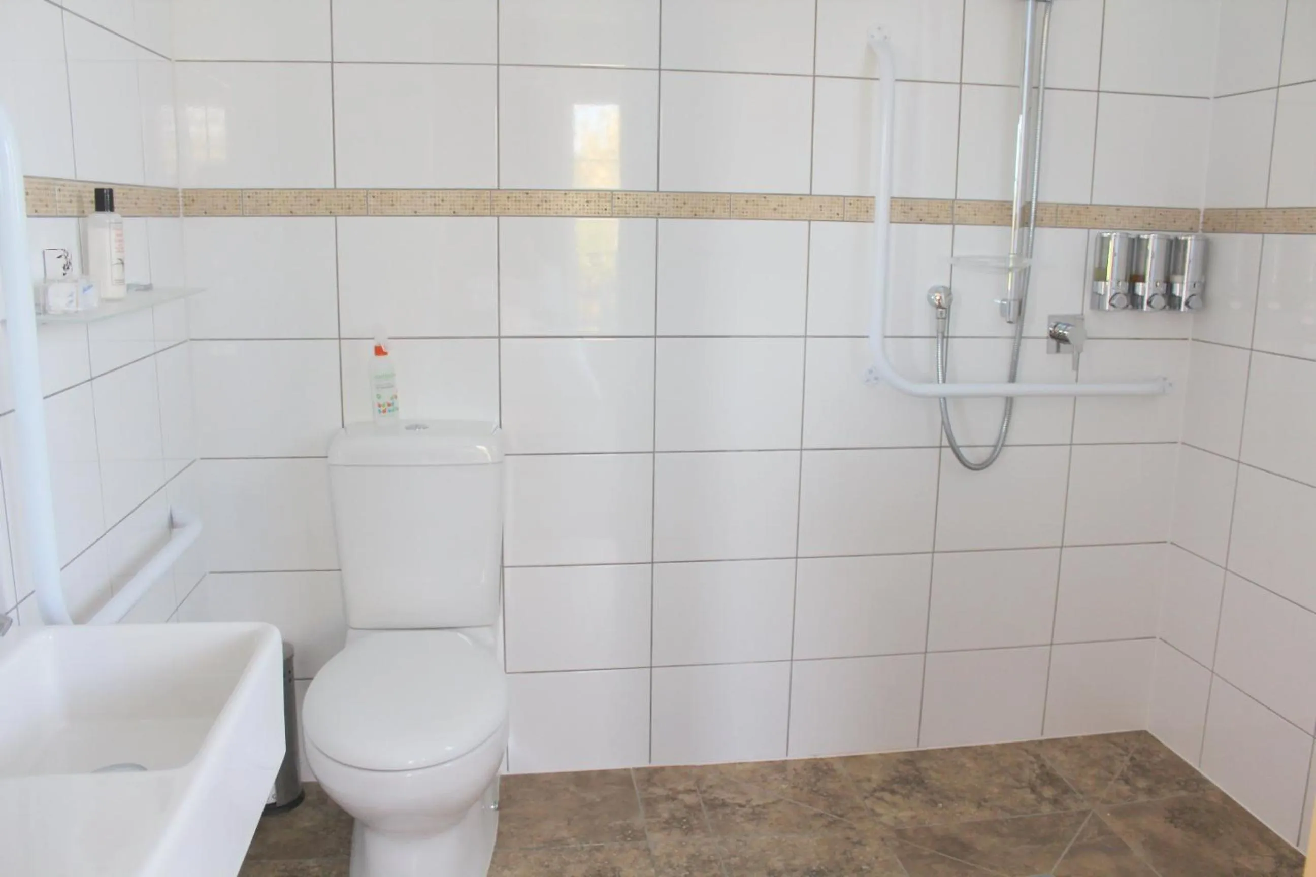 Shower in The Summit Lodge