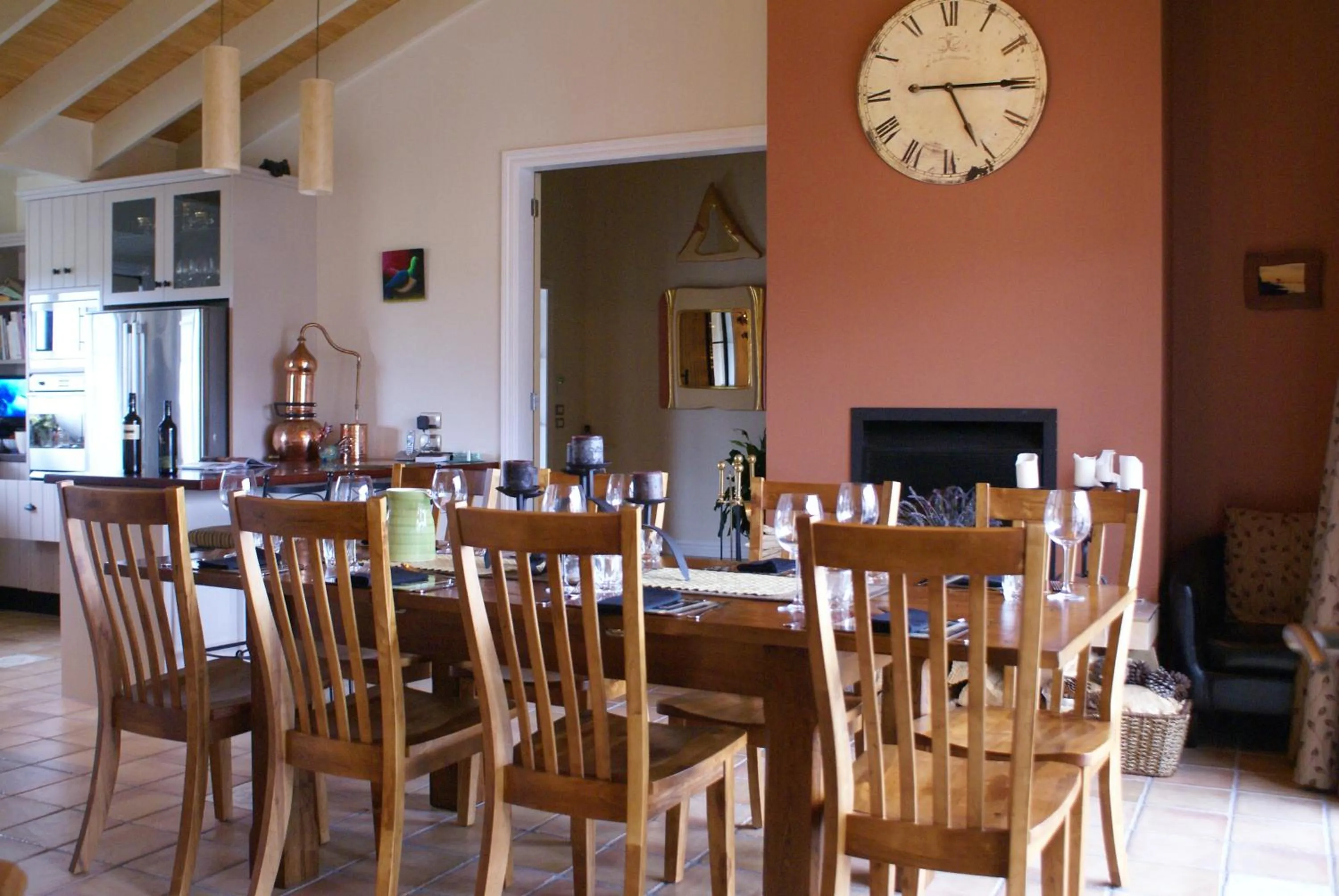 Restaurant/places to eat in The Summit Lodge