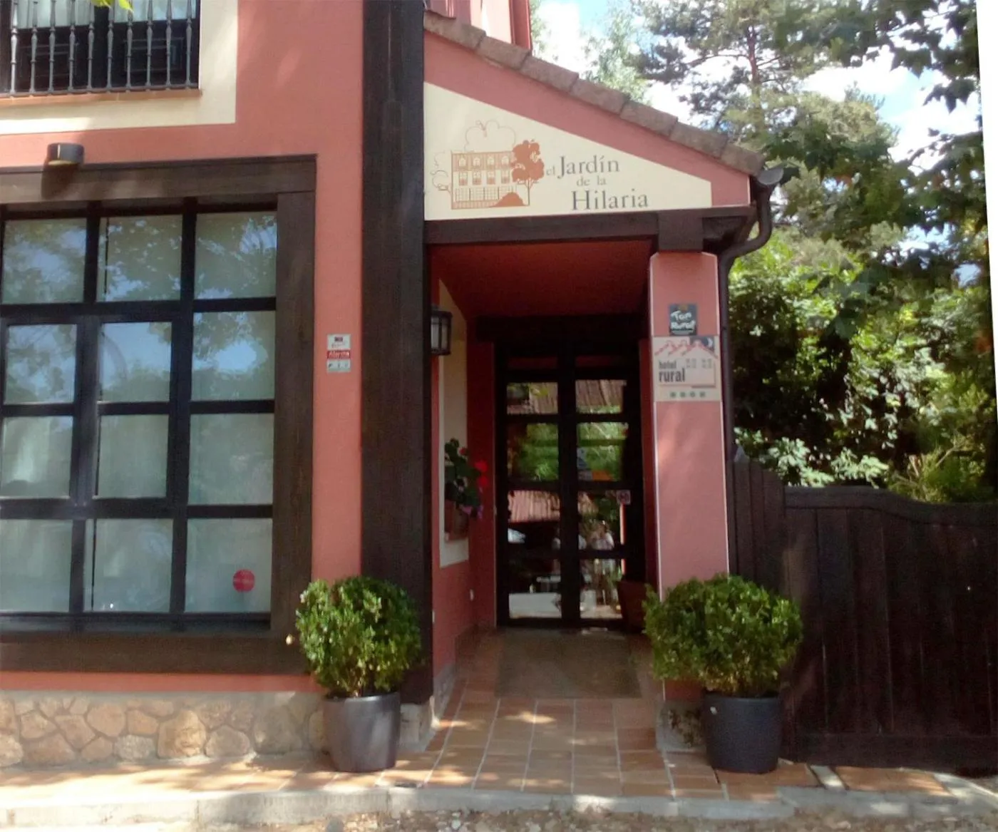 Facade/entrance in Hotel Rural El Jardin de la Hilaria
