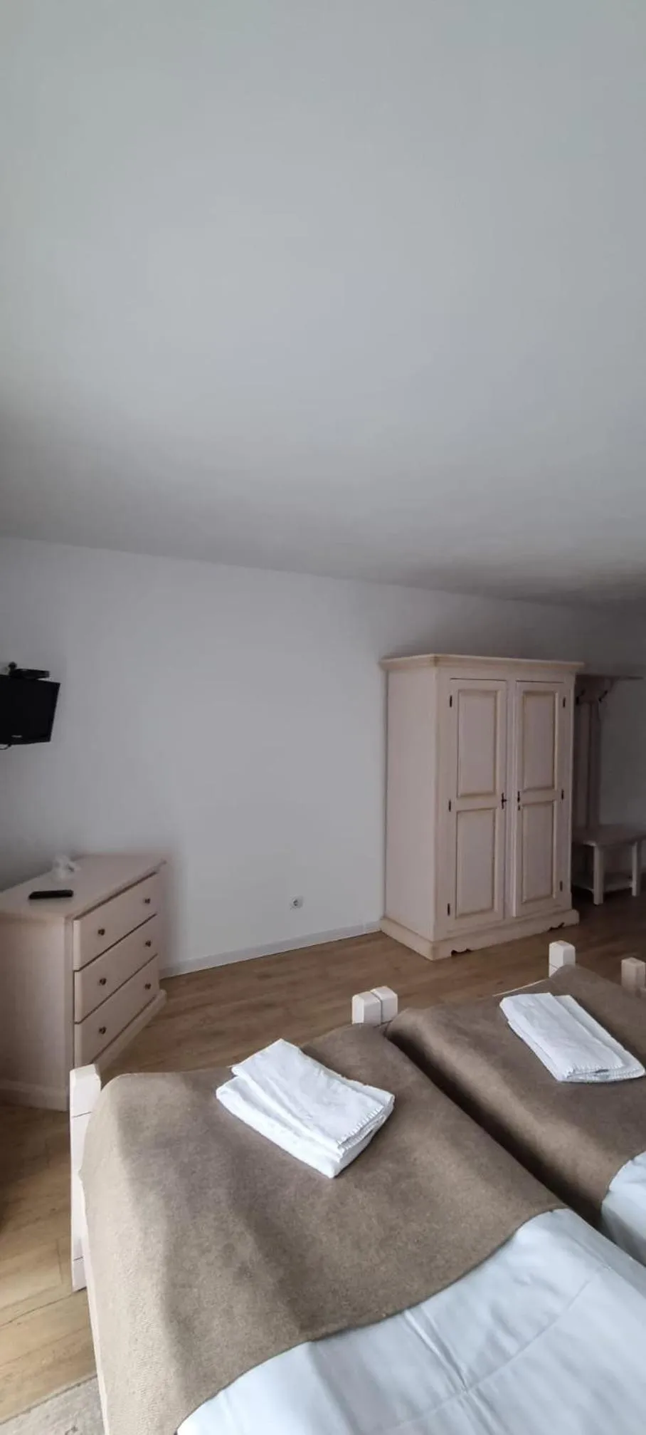 Bed in Complex Panicel