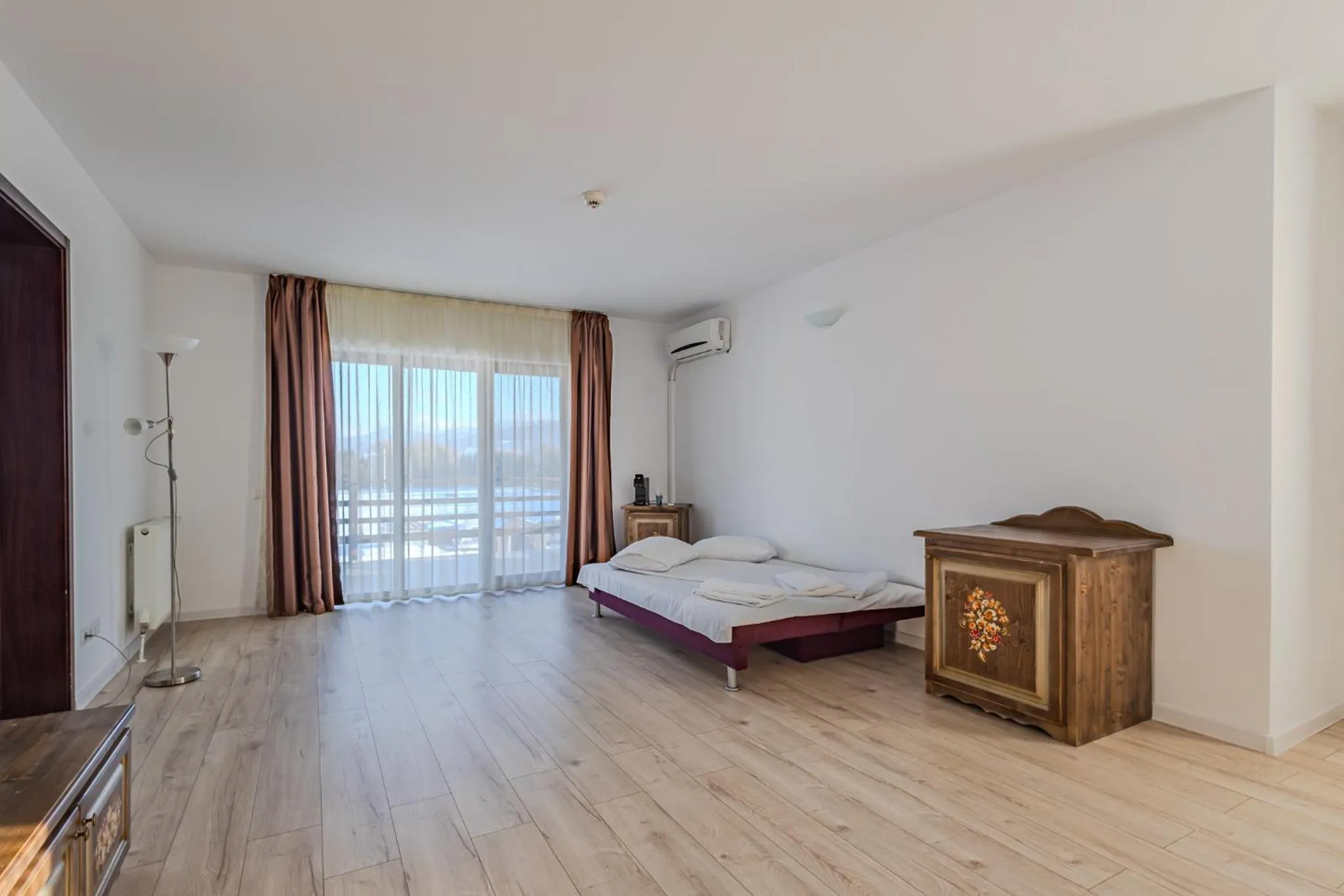 Bed in Complex Panicel