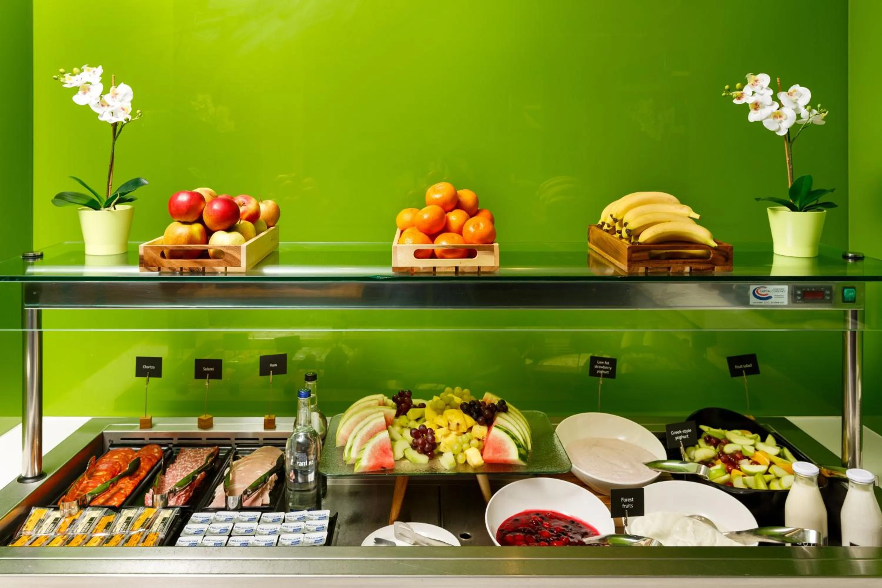 Breakfast in Holiday Inn London Bloomsbury by IHG