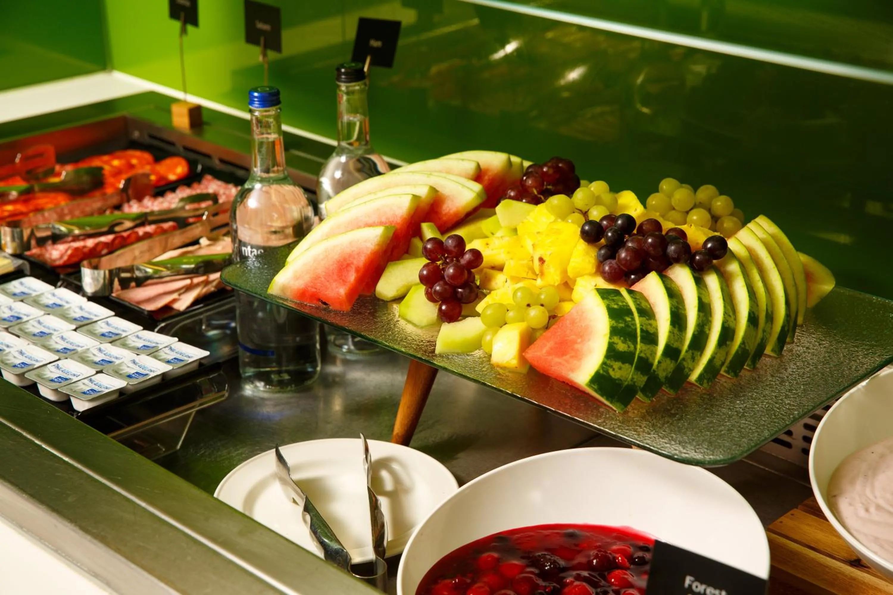 Breakfast in Holiday Inn London Bloomsbury by IHG