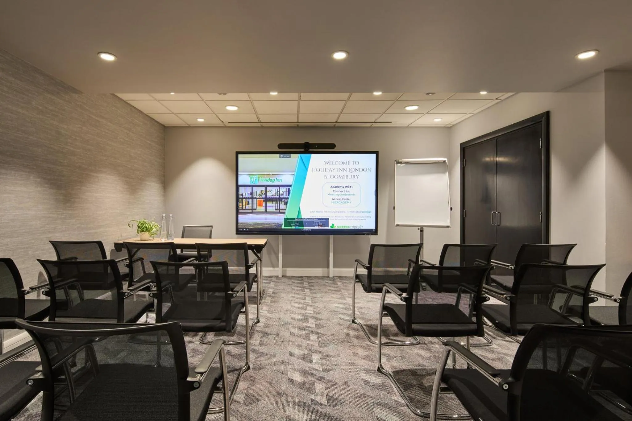 Meeting/conference room in Holiday Inn London Bloomsbury by IHG