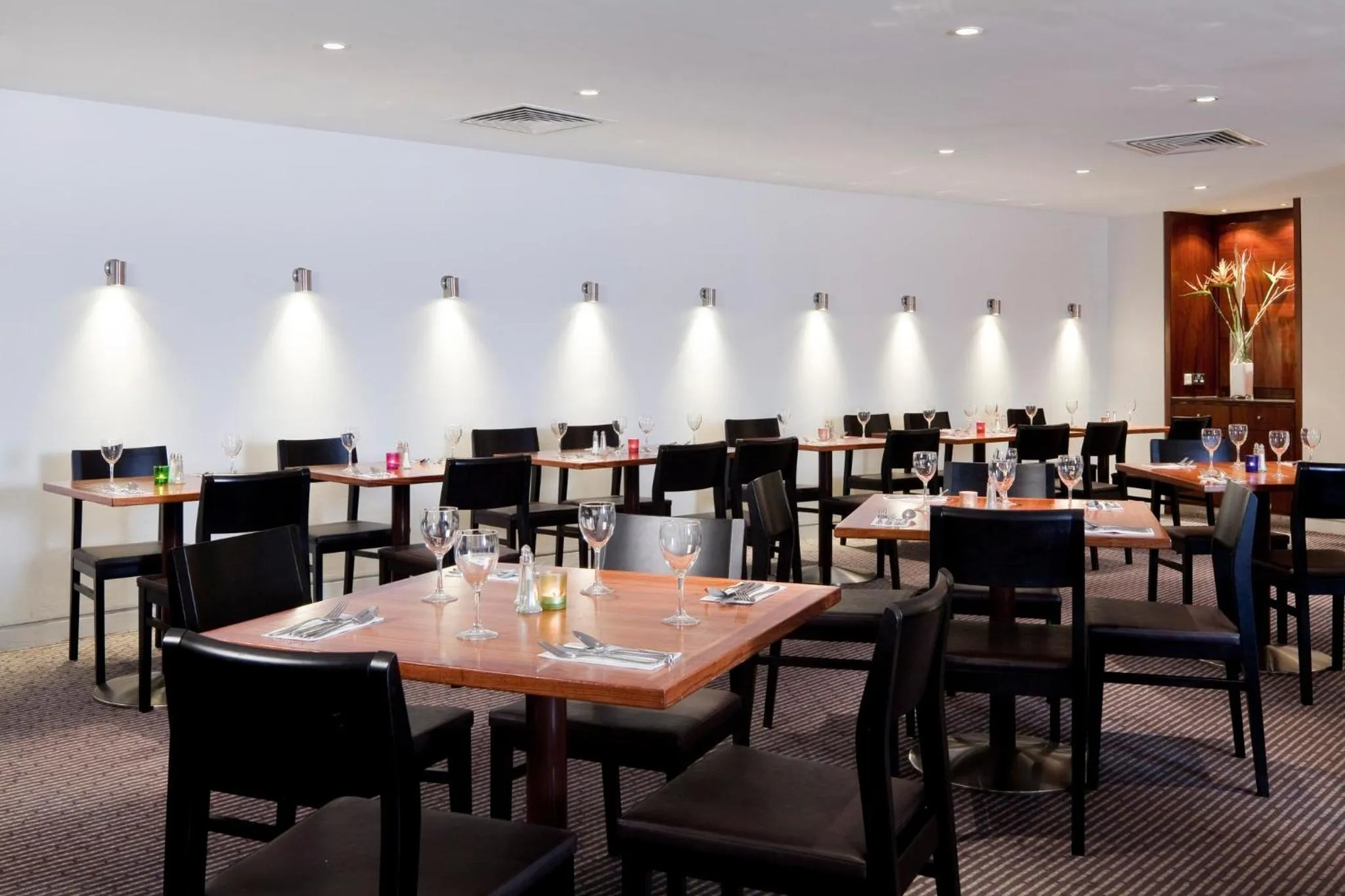 Restaurant/places to eat in Holiday Inn London Bloomsbury by IHG