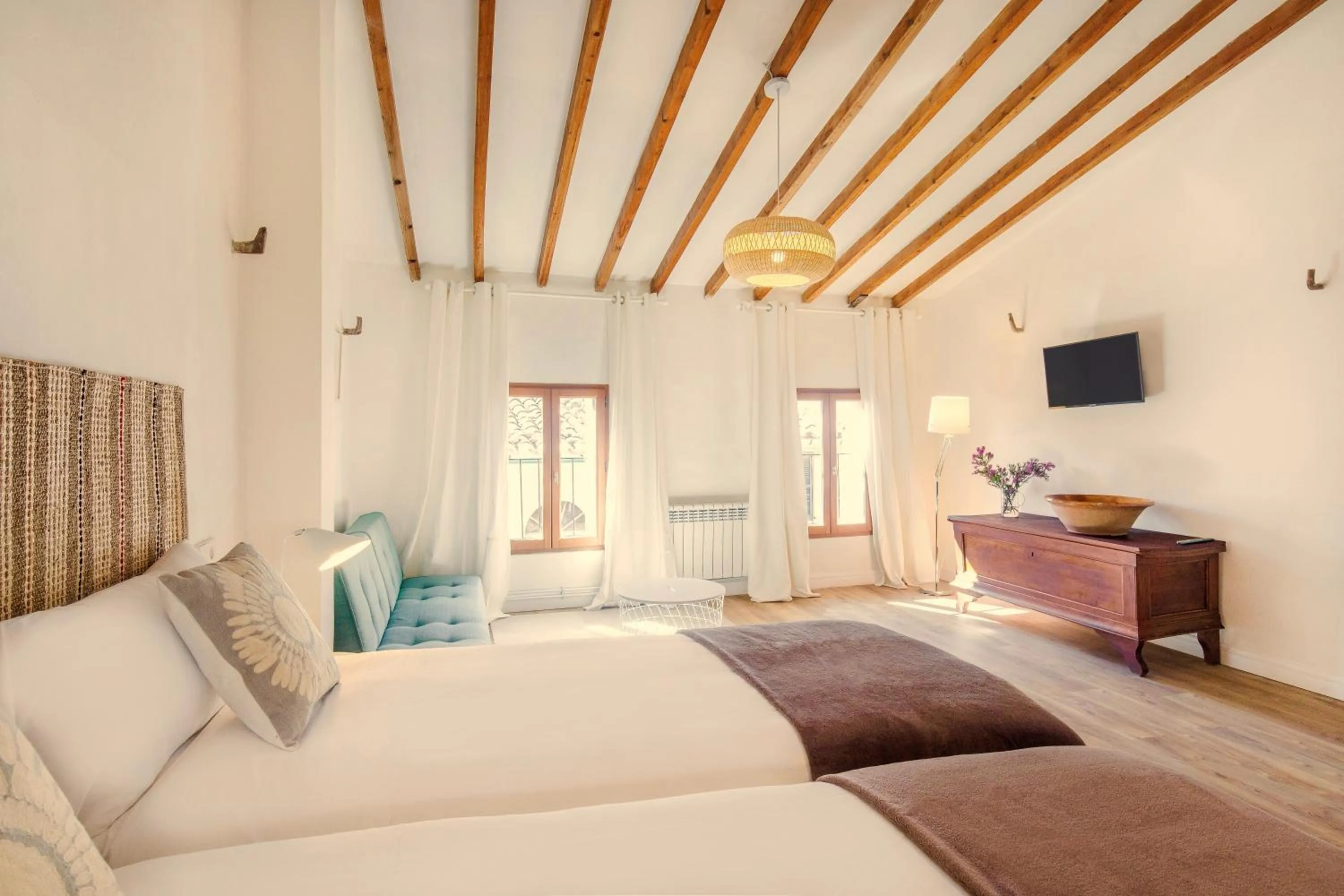 Photo of the whole room, Bed in Senda Caimari