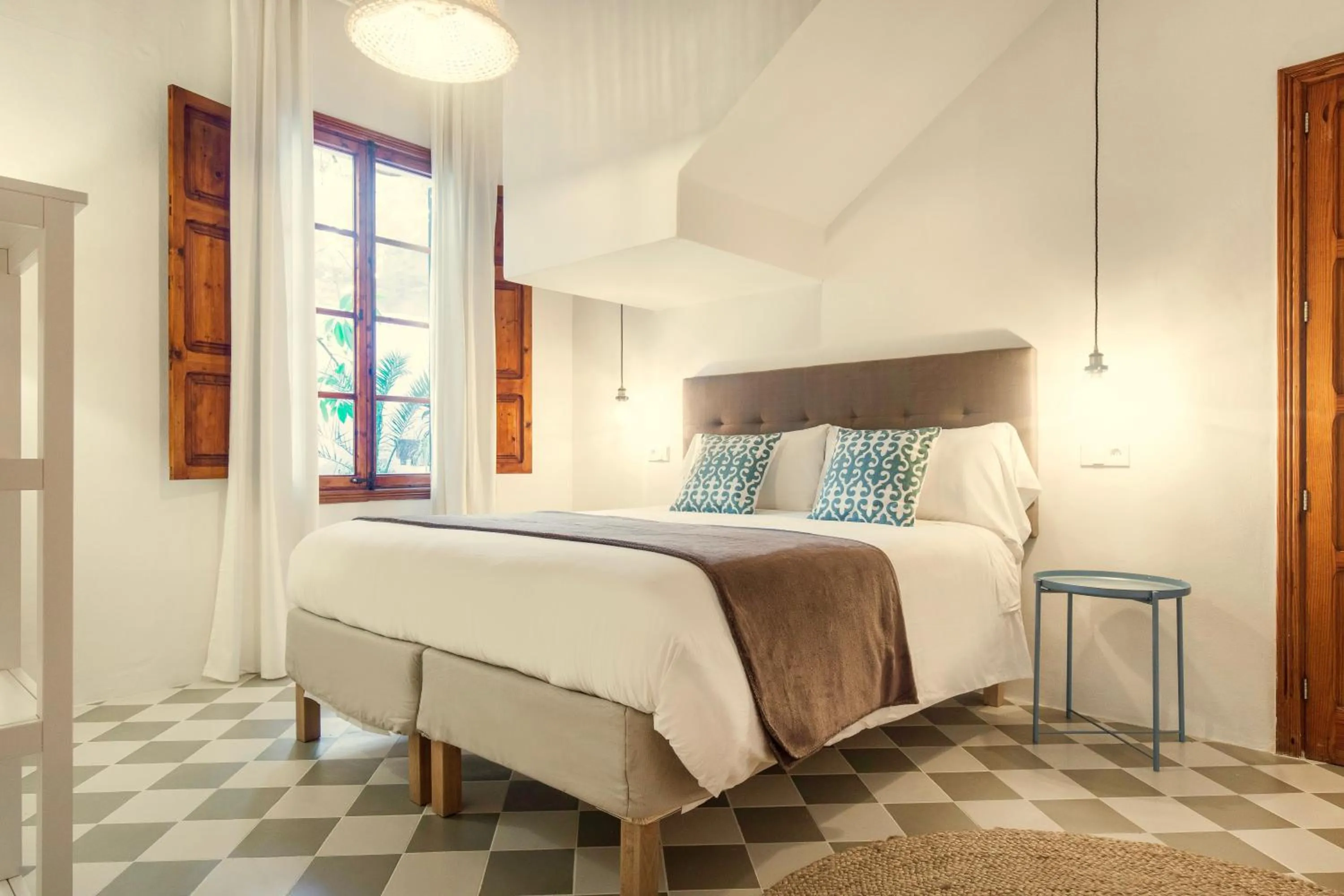 Photo of the whole room, Bed in Senda Caimari