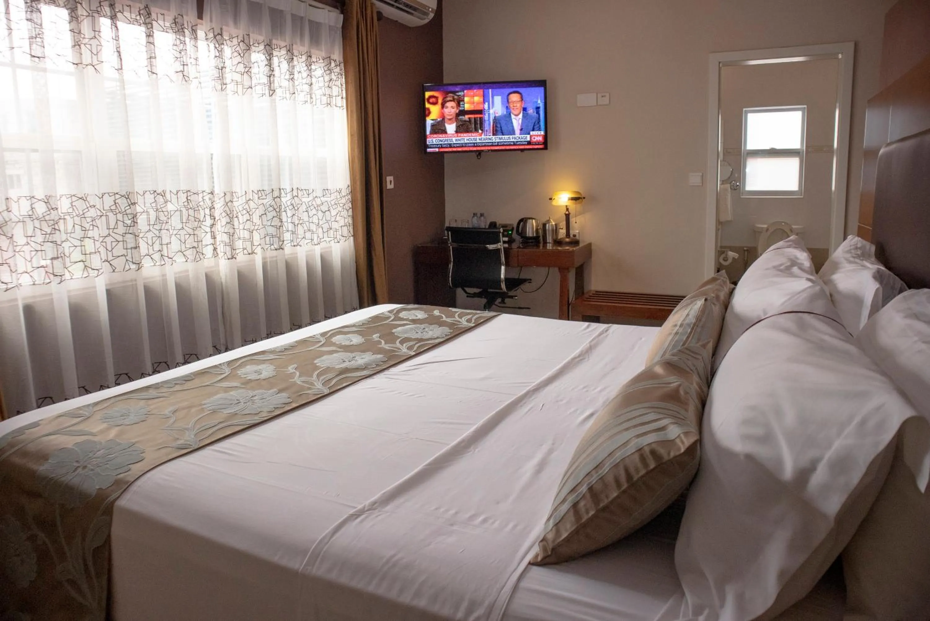 Bed in Frederick's Lodge