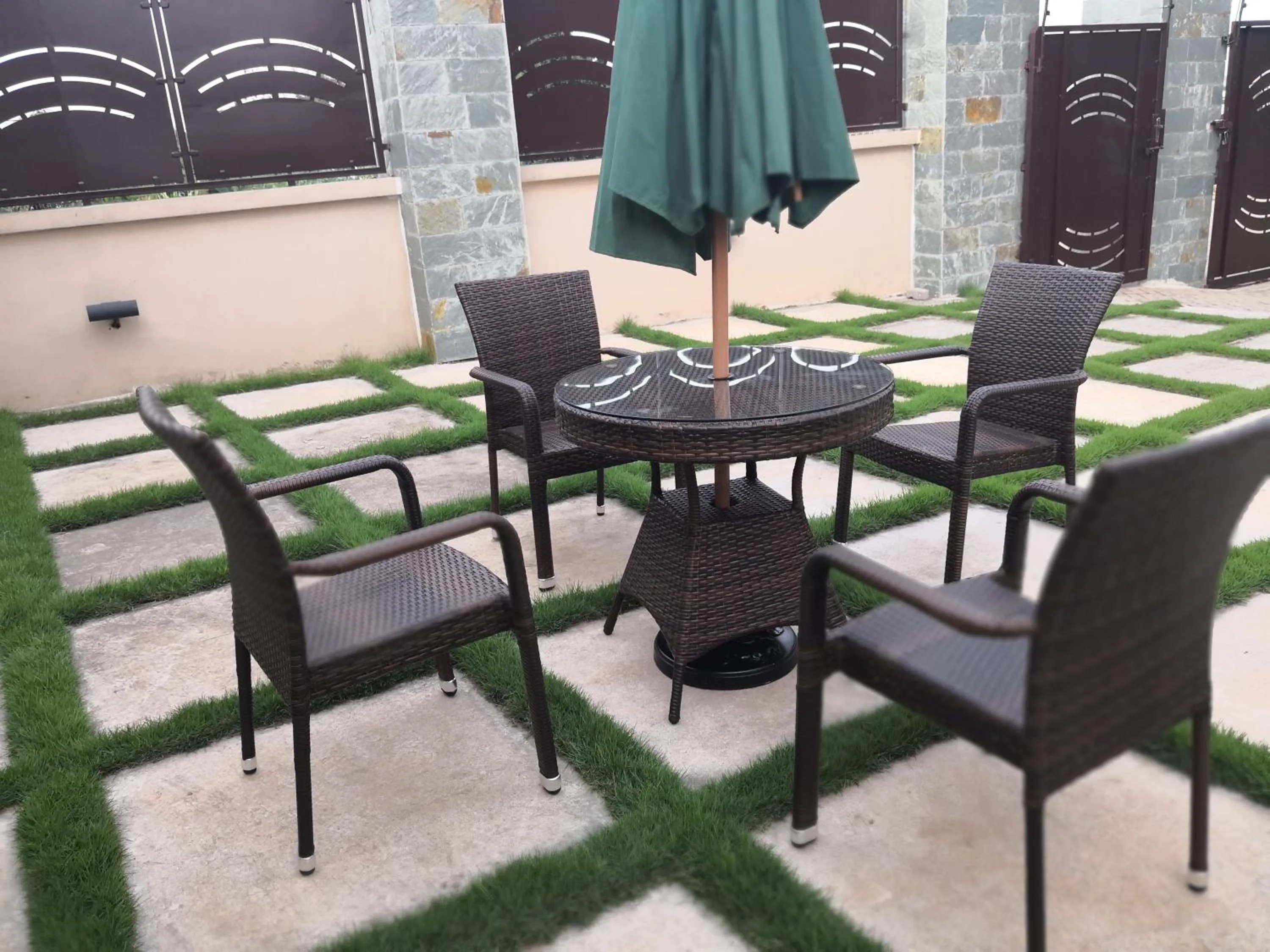 Area and facilities in Frederick's Lodge