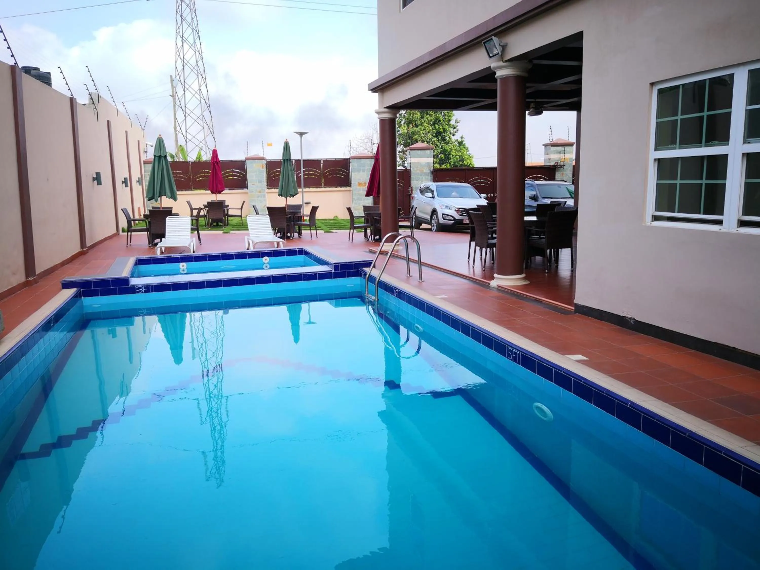 Swimming pool in Frederick's Lodge