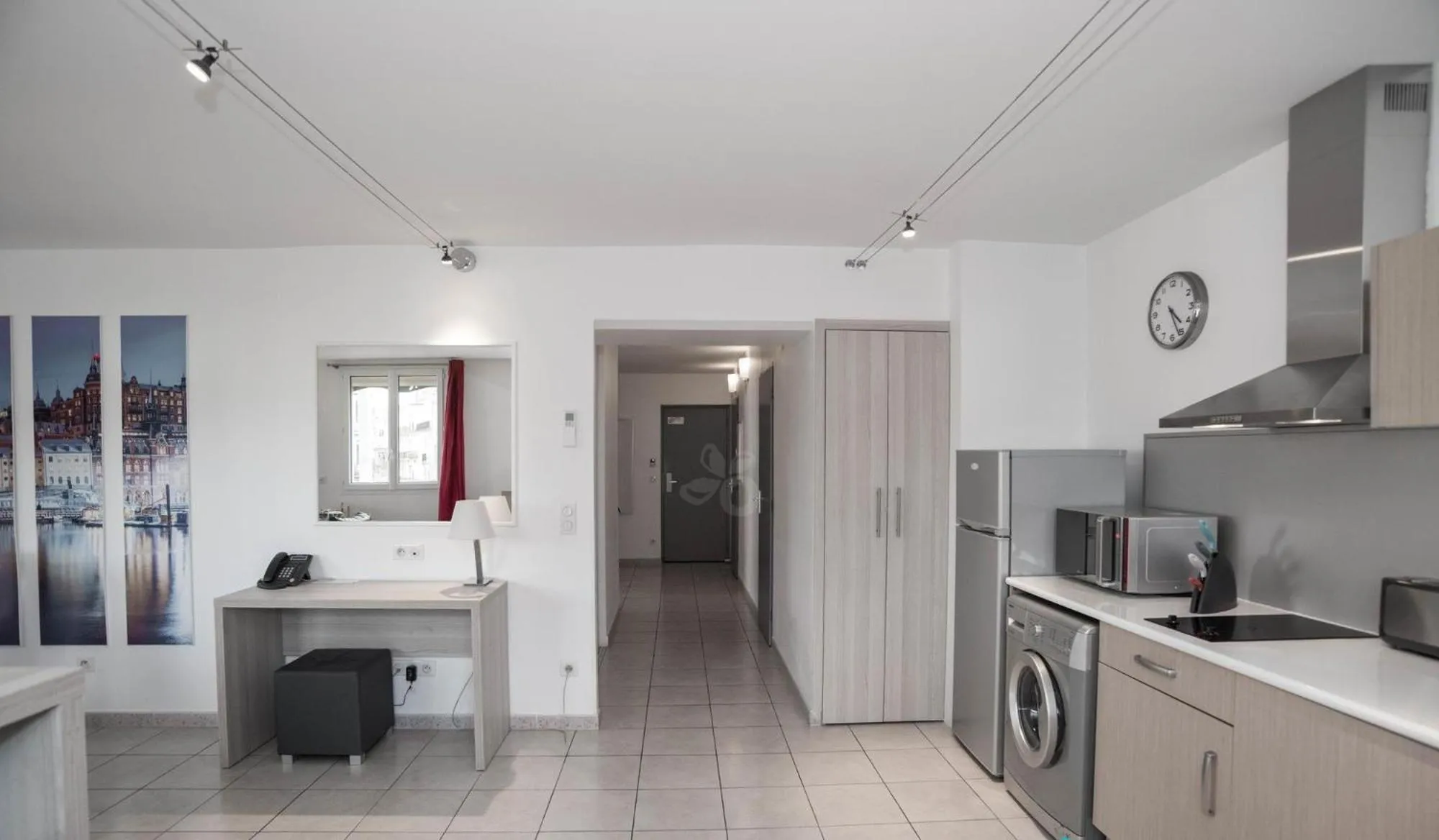 Dining area in Privilège Hôtel & Apparts Eurociel Centre Comédie