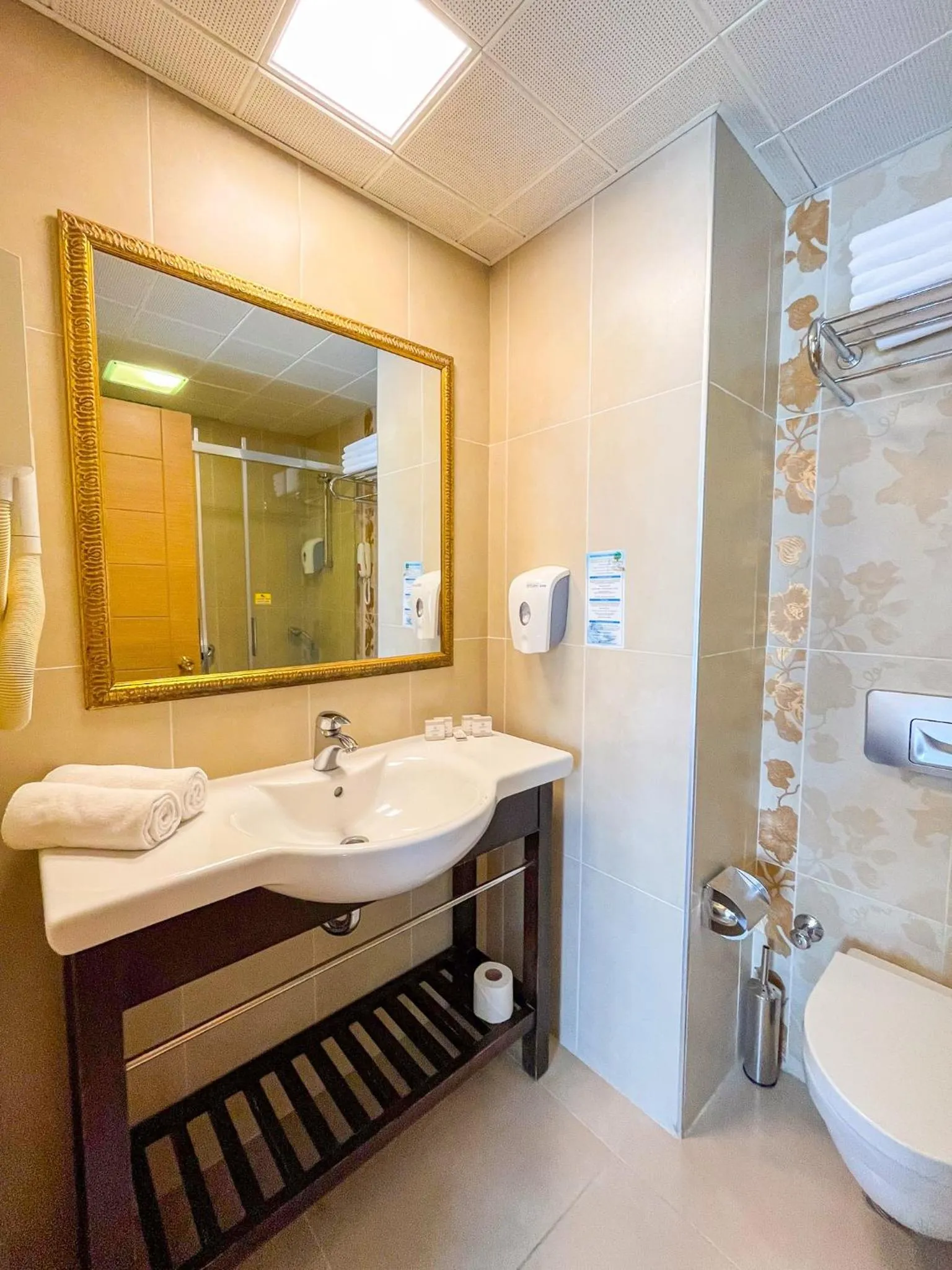 Emre Beach & Emre Hotel