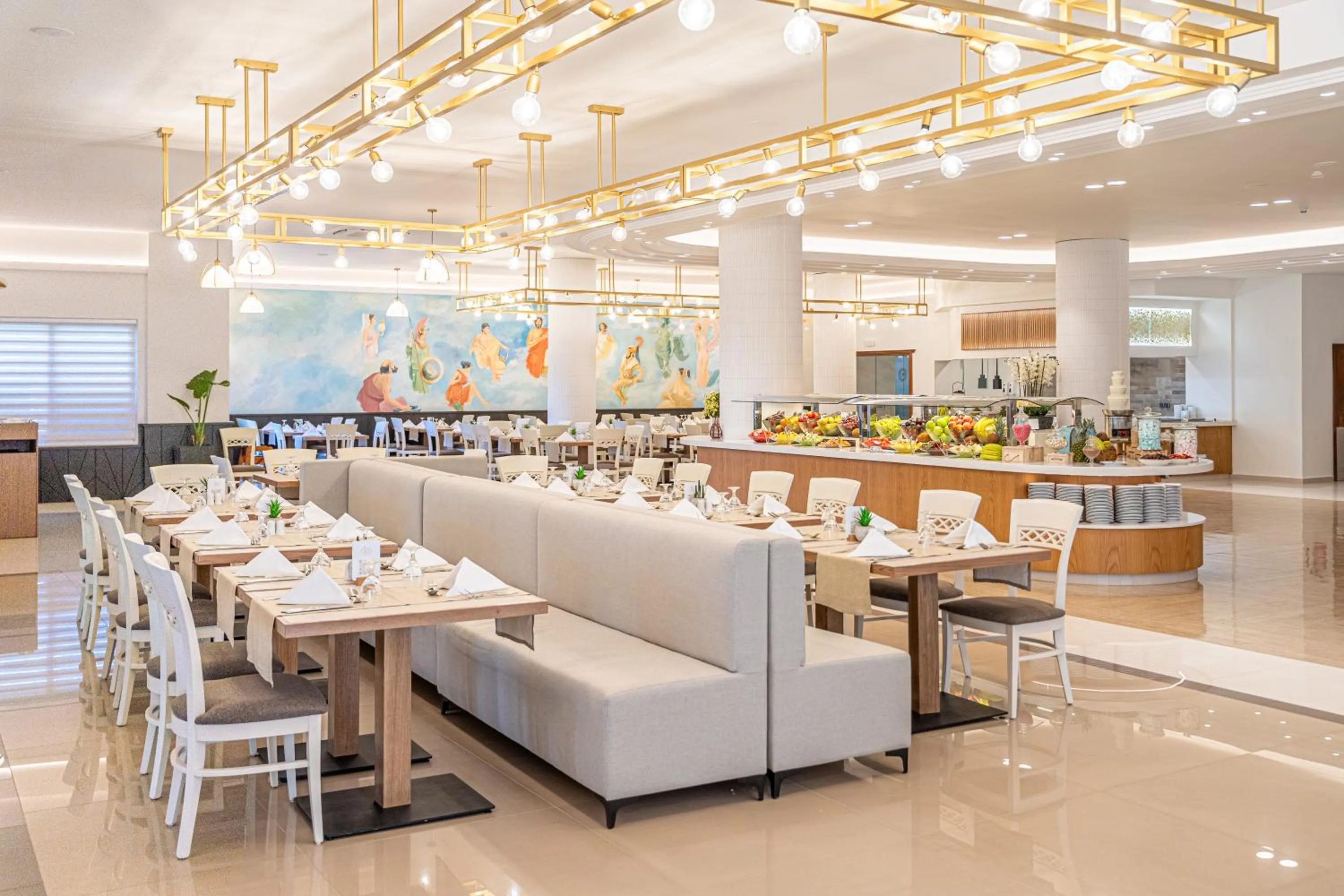 Restaurant/places to eat in Iberostar Selection Creta Marine