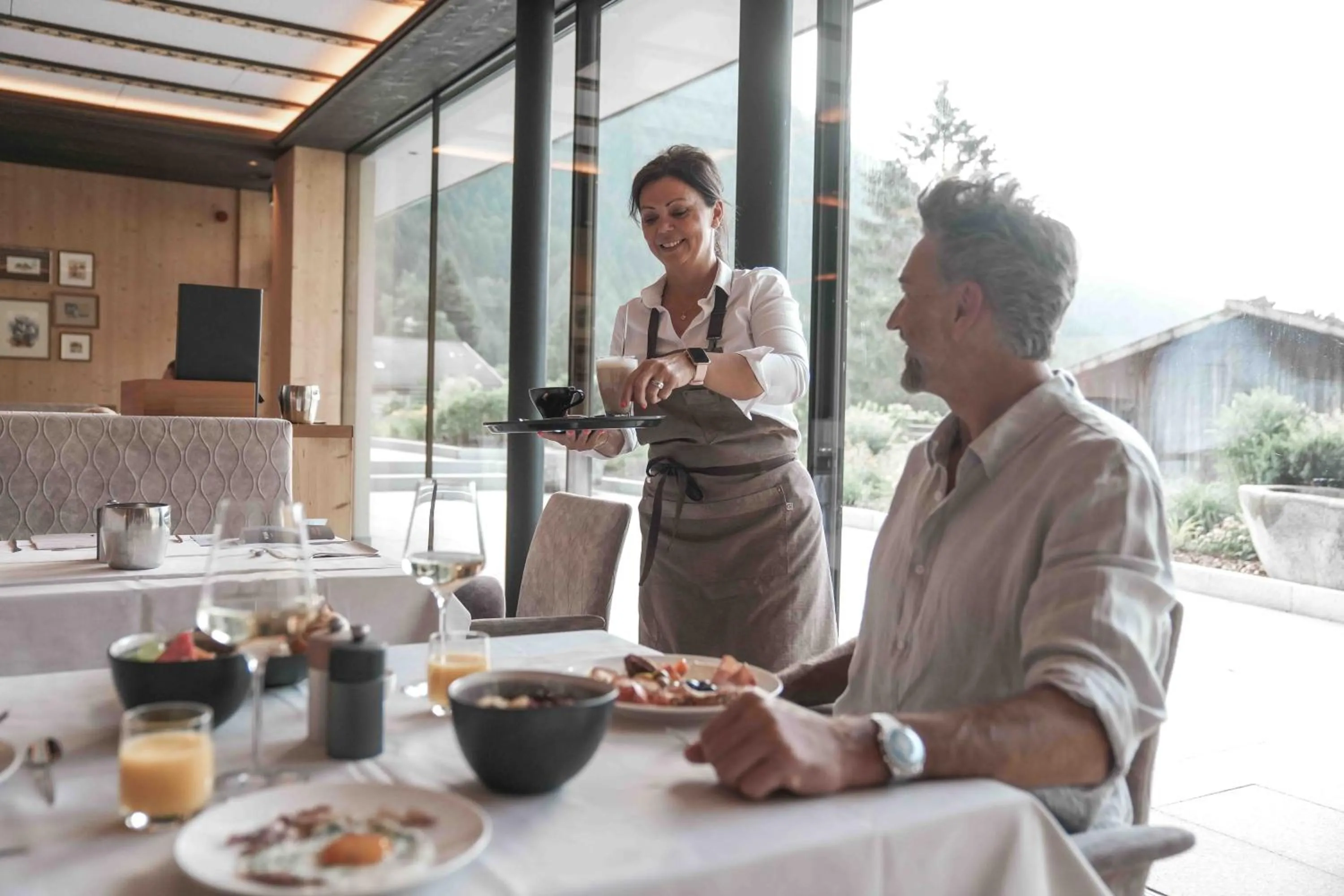 Breakfast in Hotel Masl