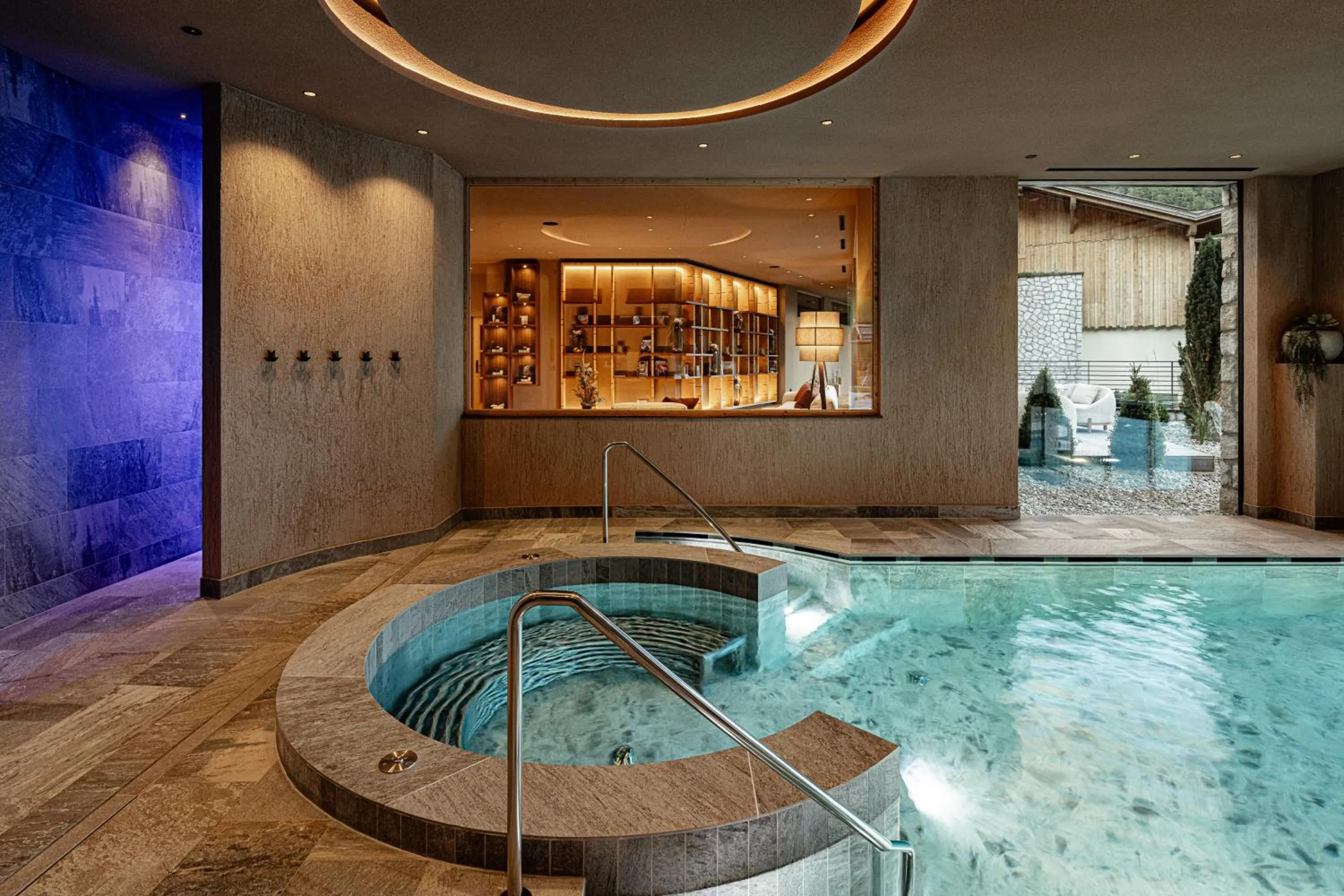 Pool view in Hotel Masl