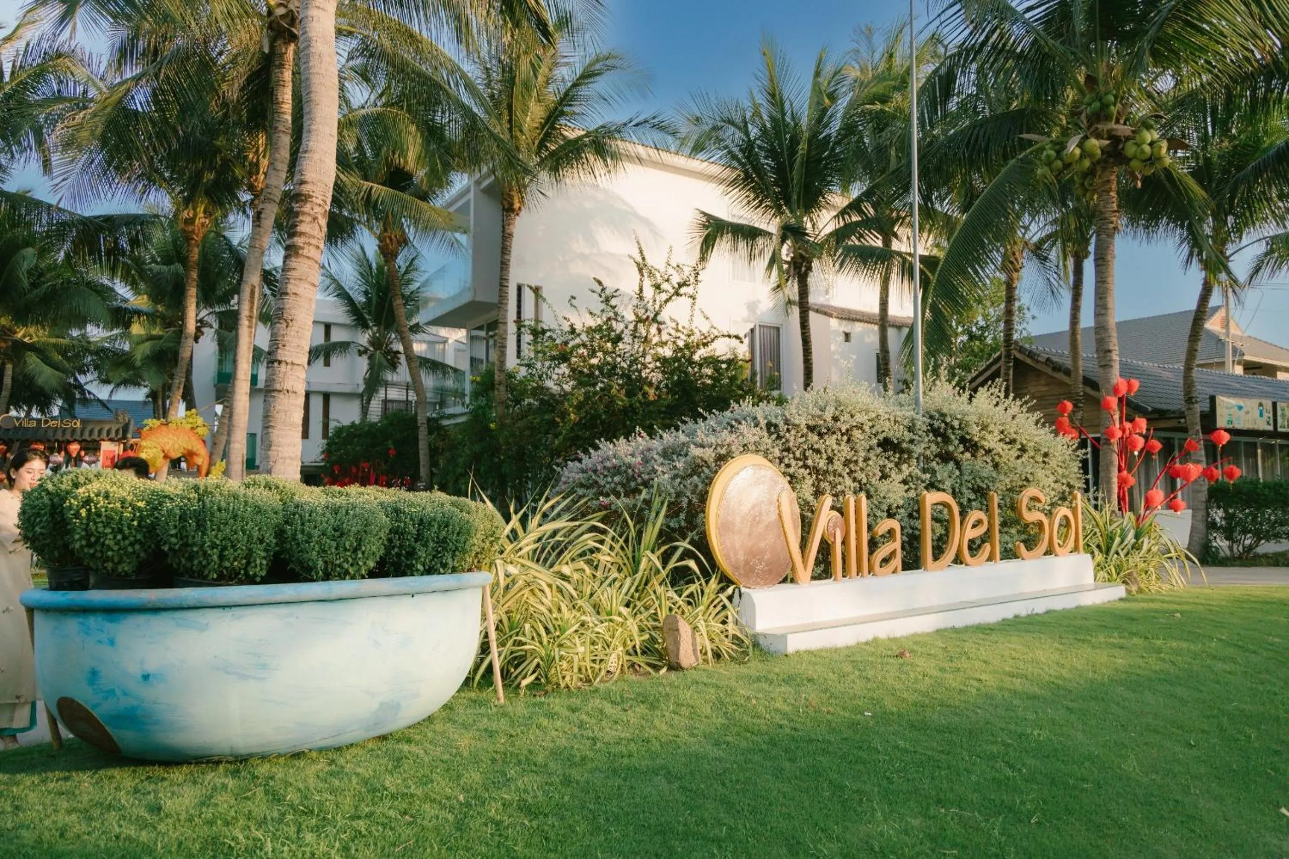 Property building in Villa Del Sol Beach Resort & Spa