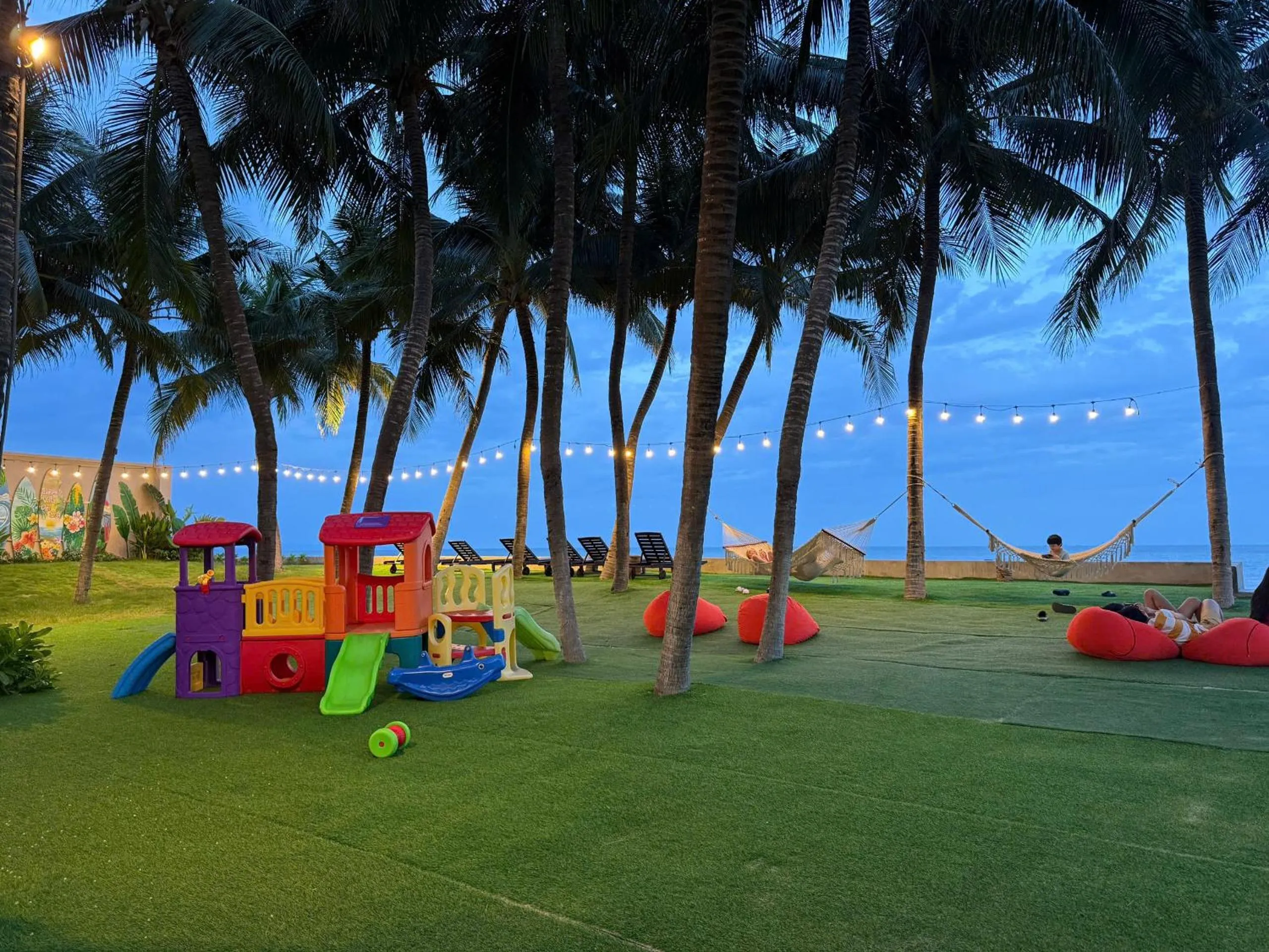 children in Villa Del Sol Beach Resort & Spa