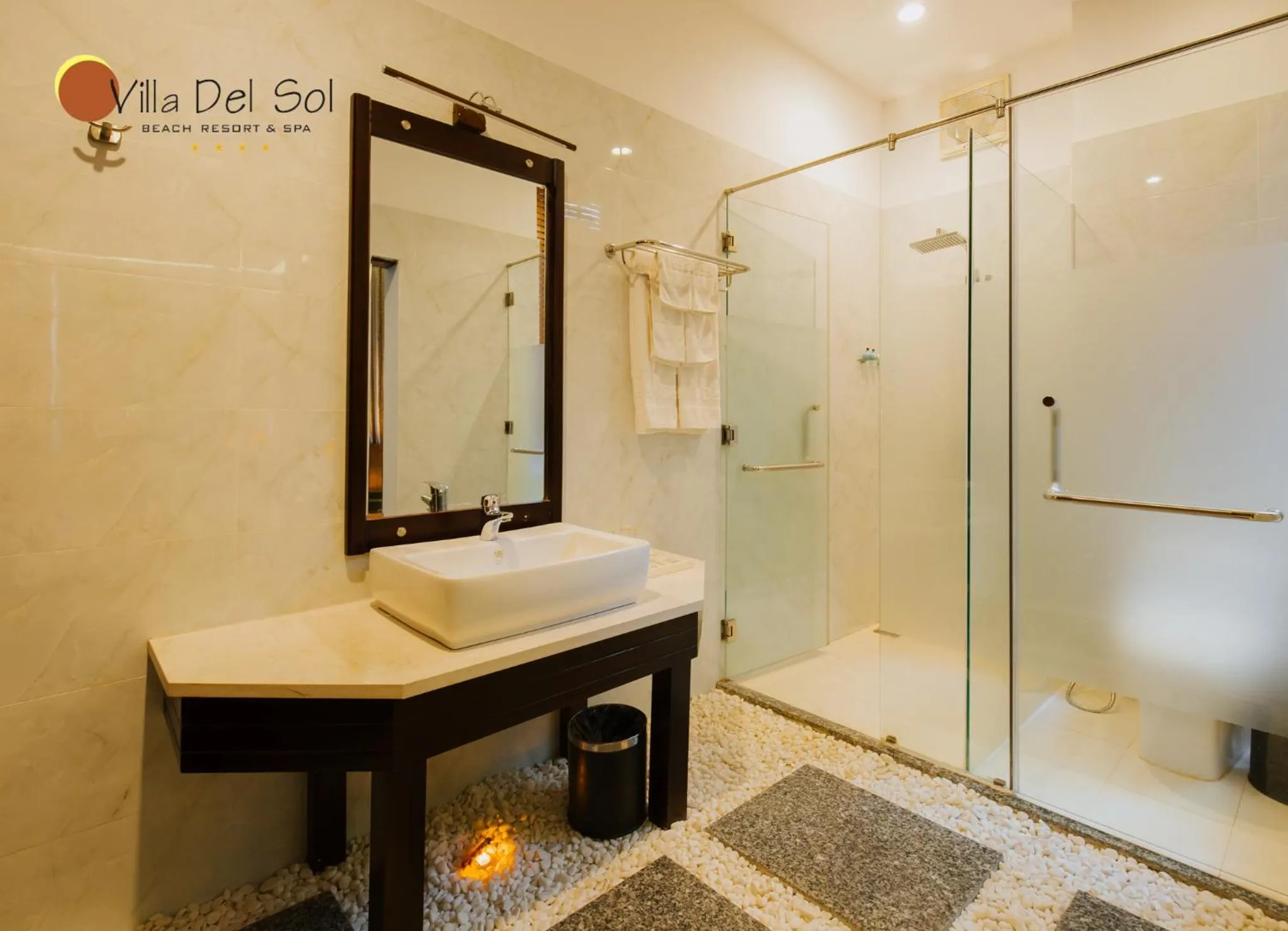 Property building in Villa Del Sol Beach Resort & Spa