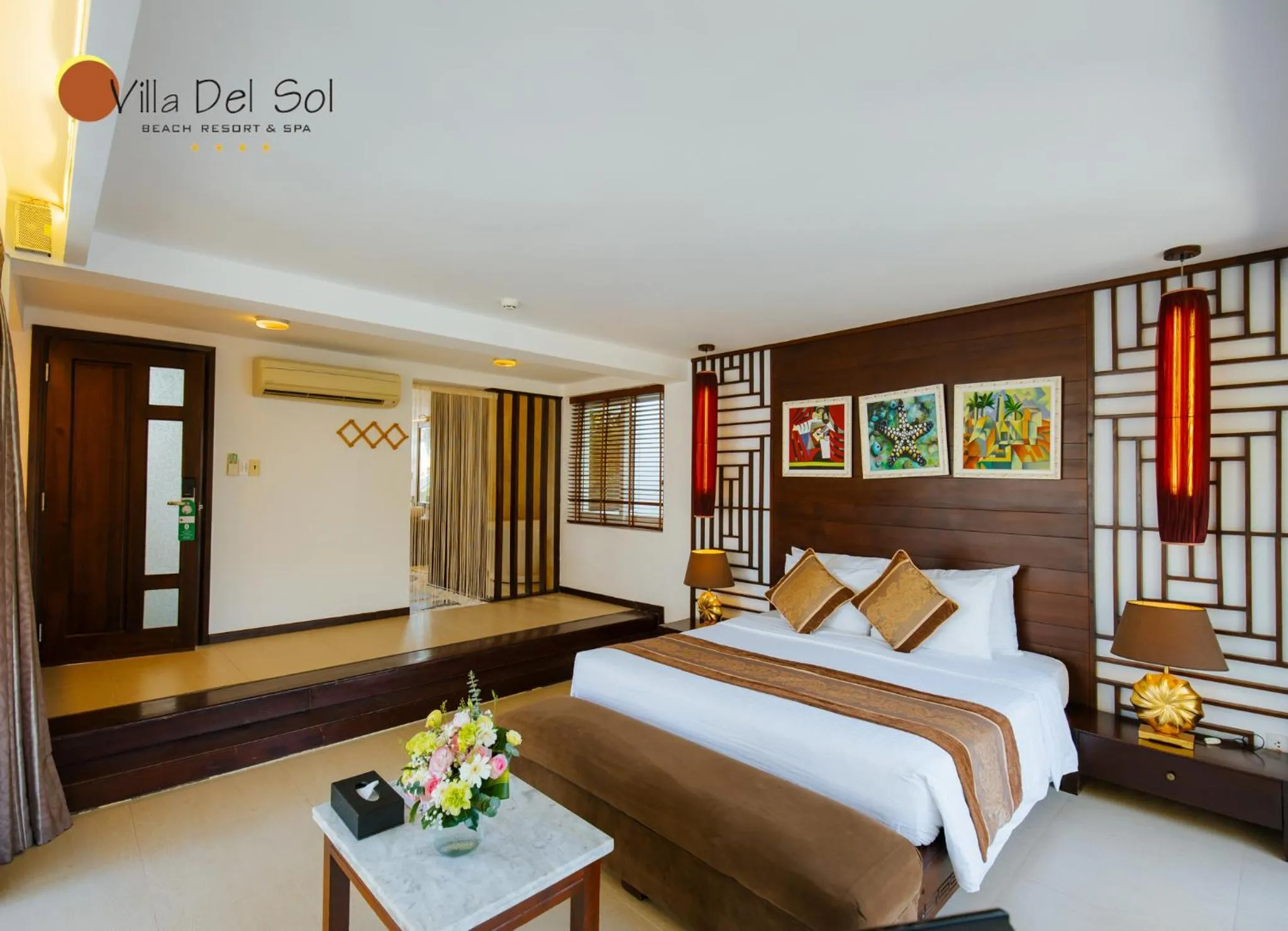 Property building, Bed in Villa Del Sol Beach Resort & Spa