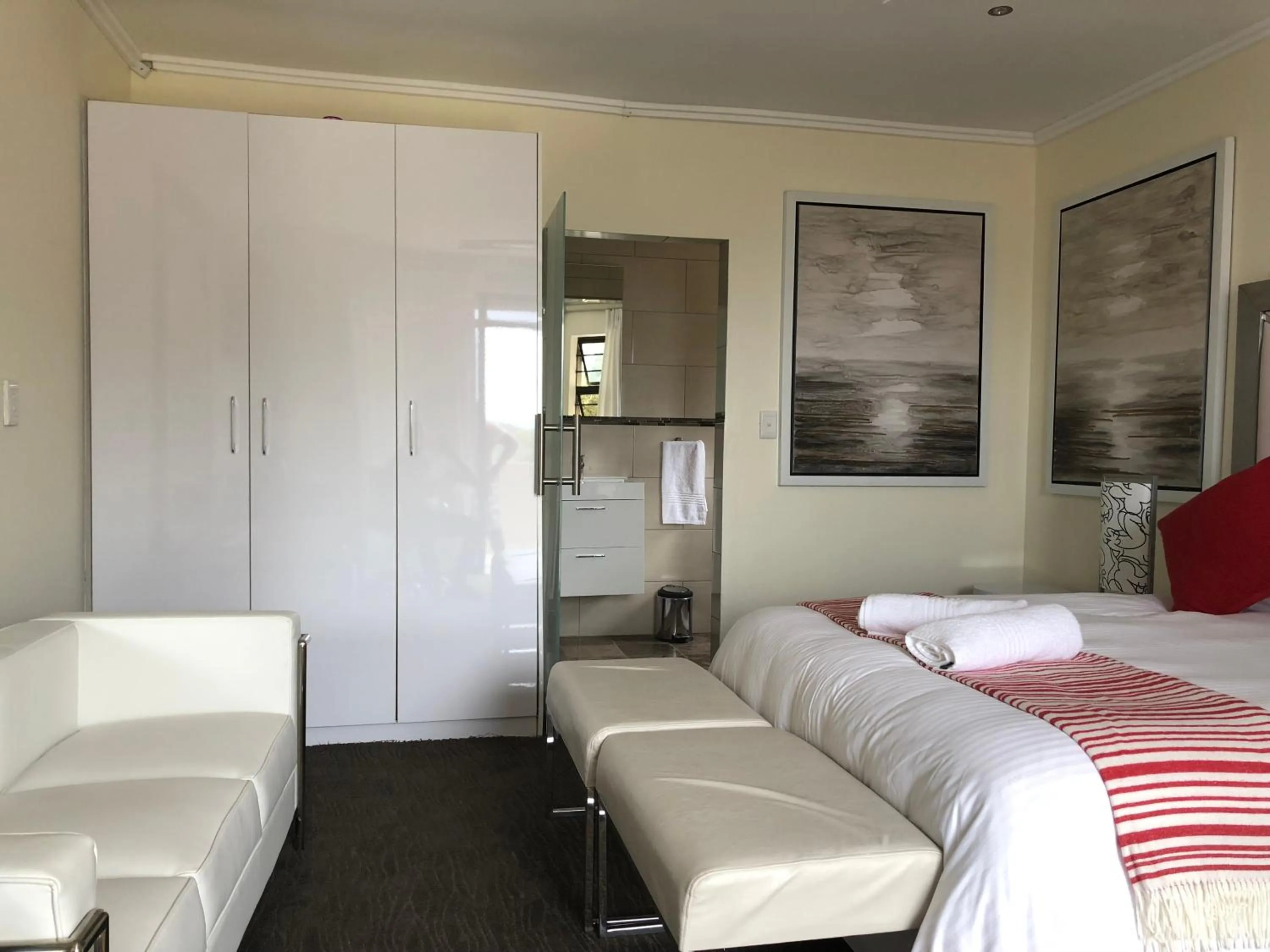 Decorative detail in Coral Beach Bed & Breakfast