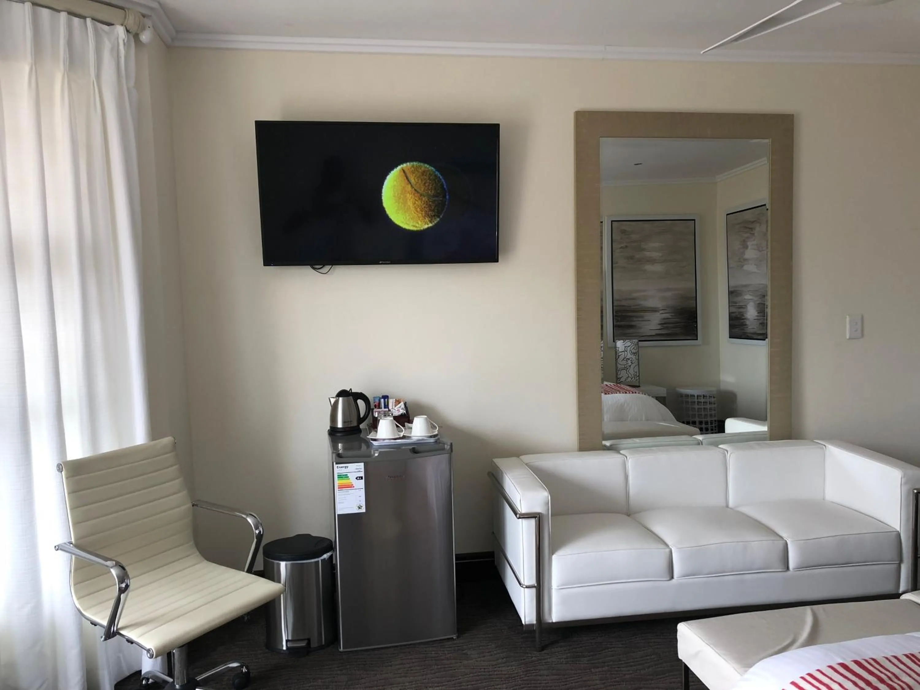 Coral Beach Bed & Breakfast