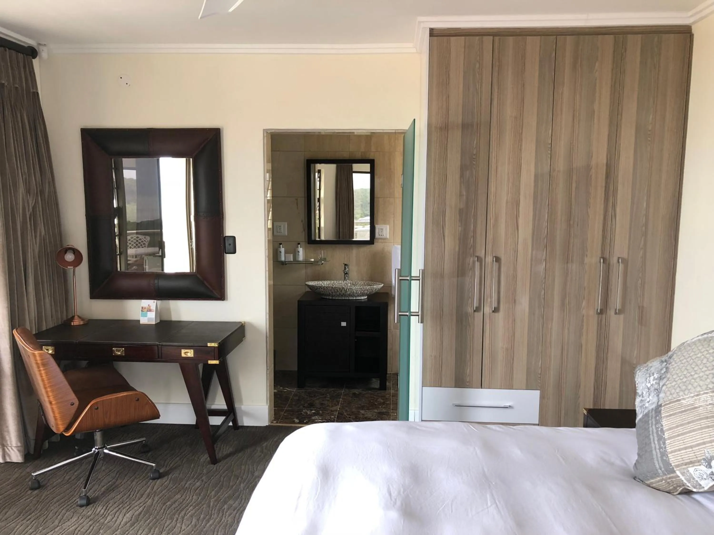 Decorative detail in Coral Beach Bed & Breakfast