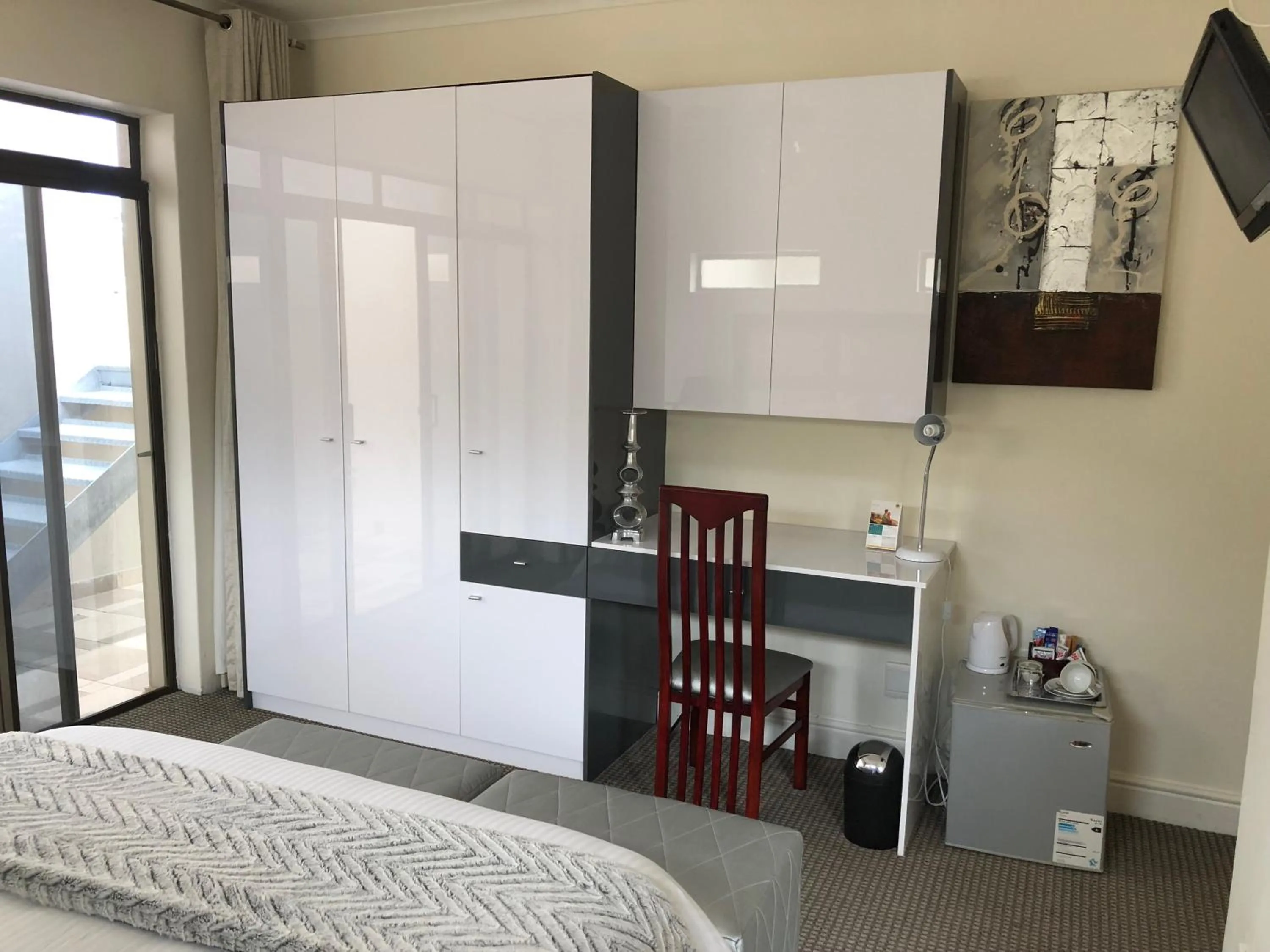 Bedroom in Coral Beach Bed & Breakfast