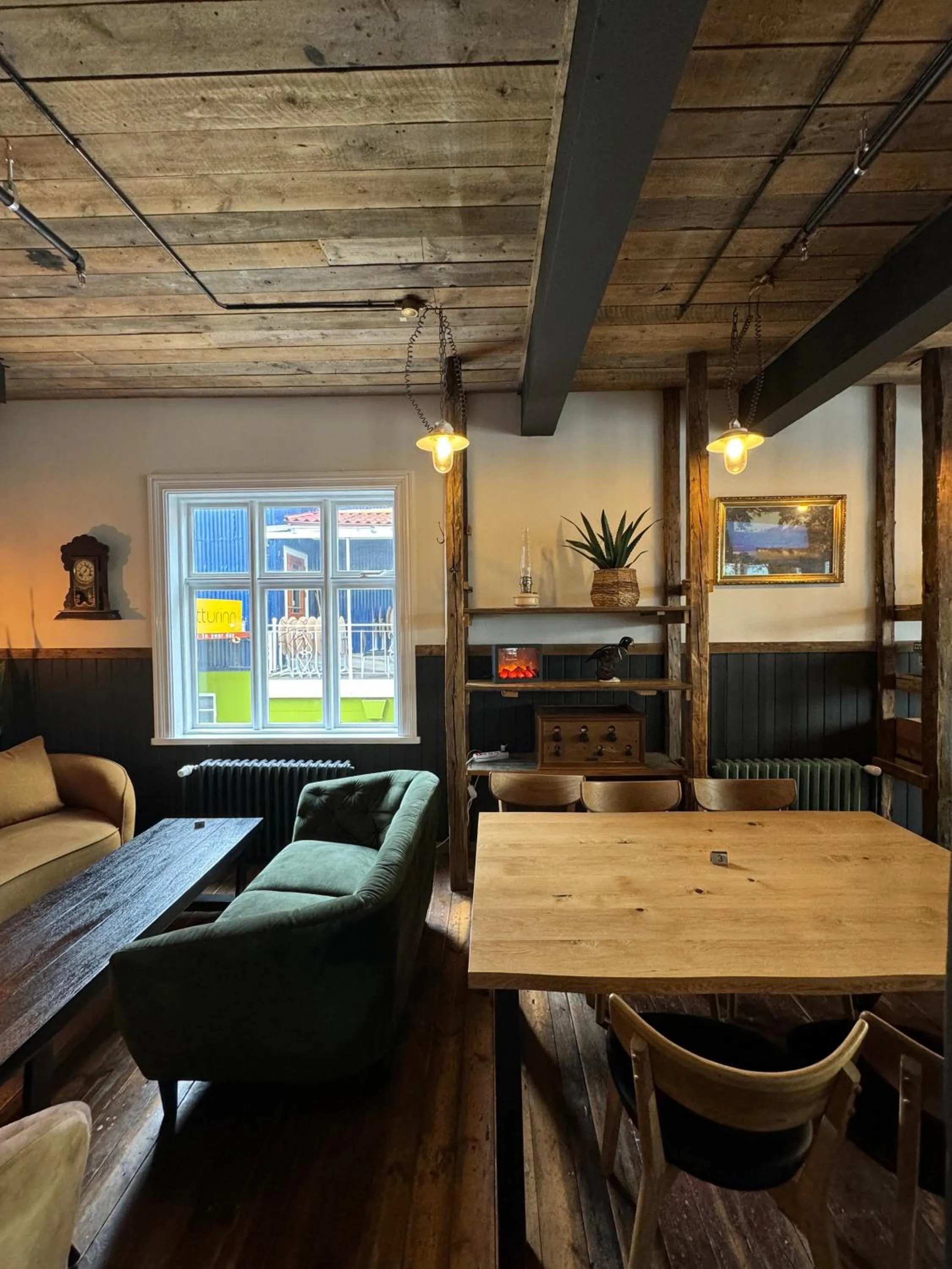 Property building in Akureyri Backpackers