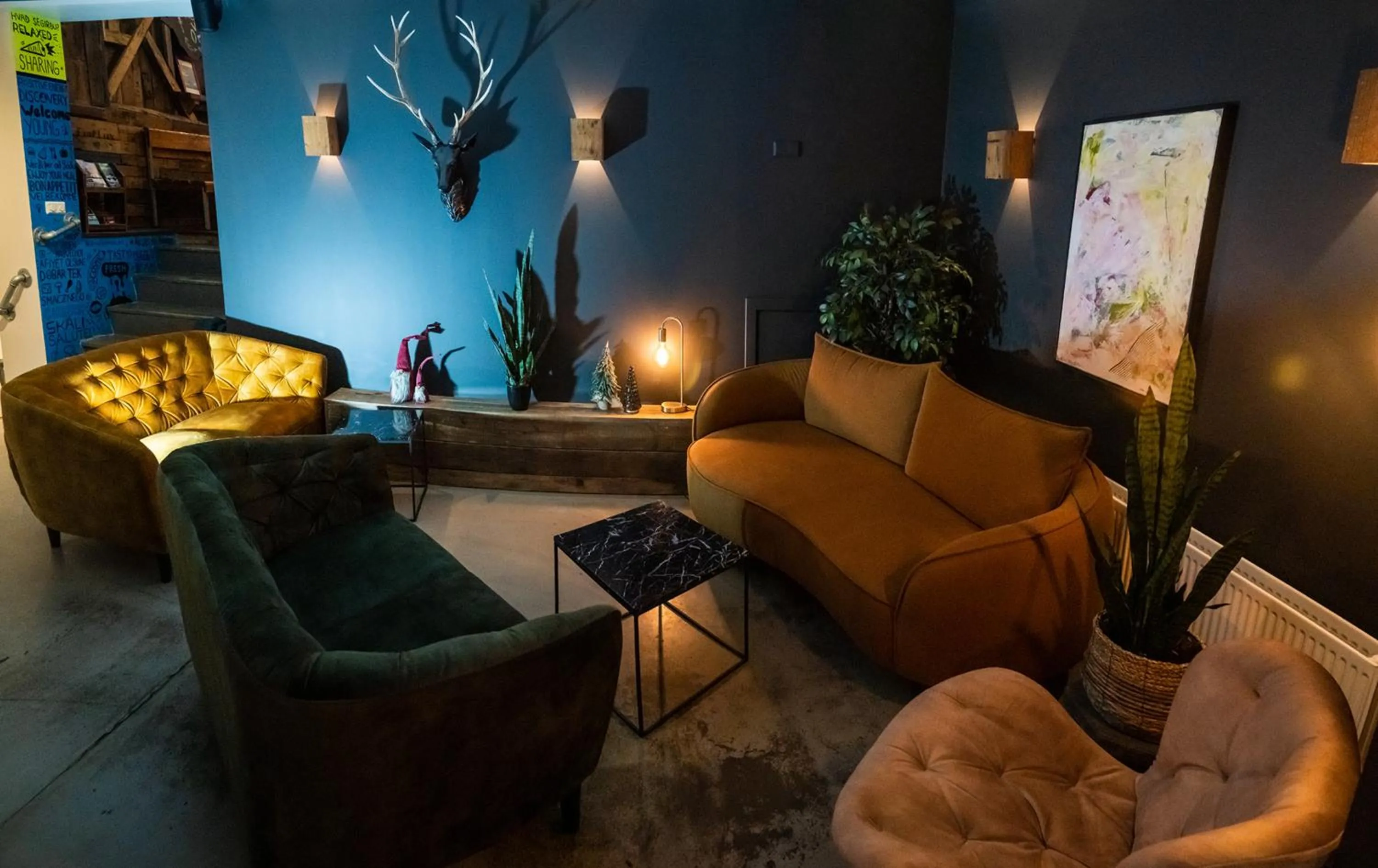 Living room in Akureyri Backpackers