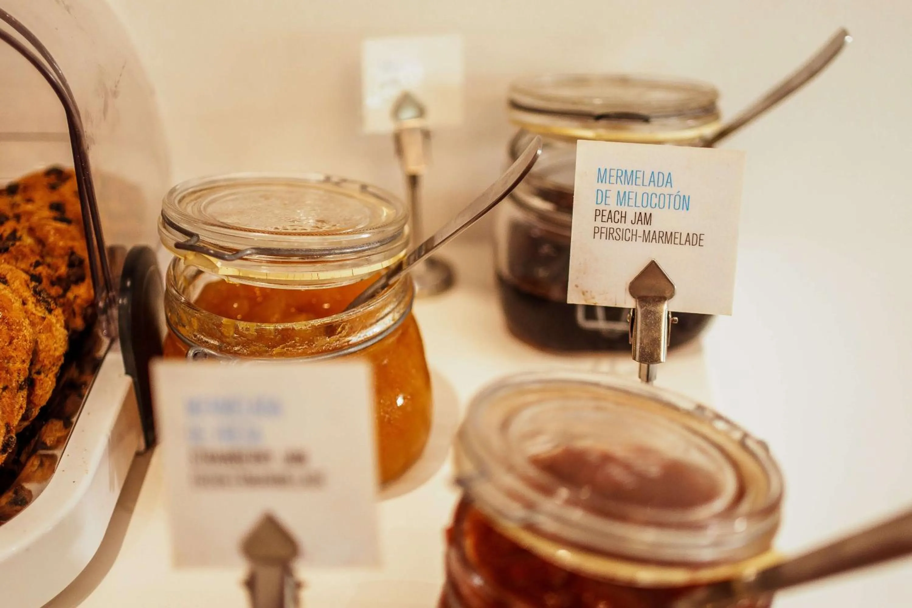 Food and drinks in Mar Calma Hotel