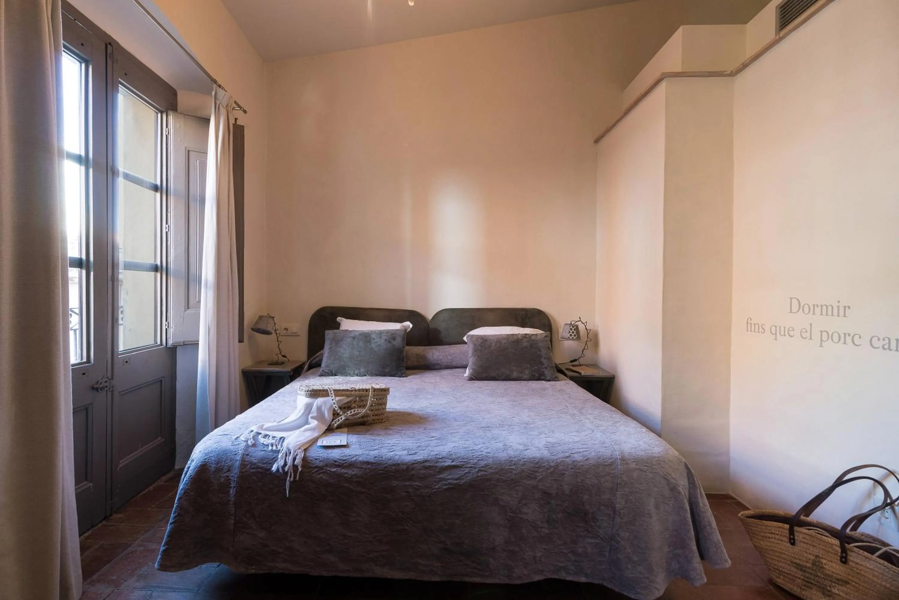 Bed in BYPILLOW Cluc Begur