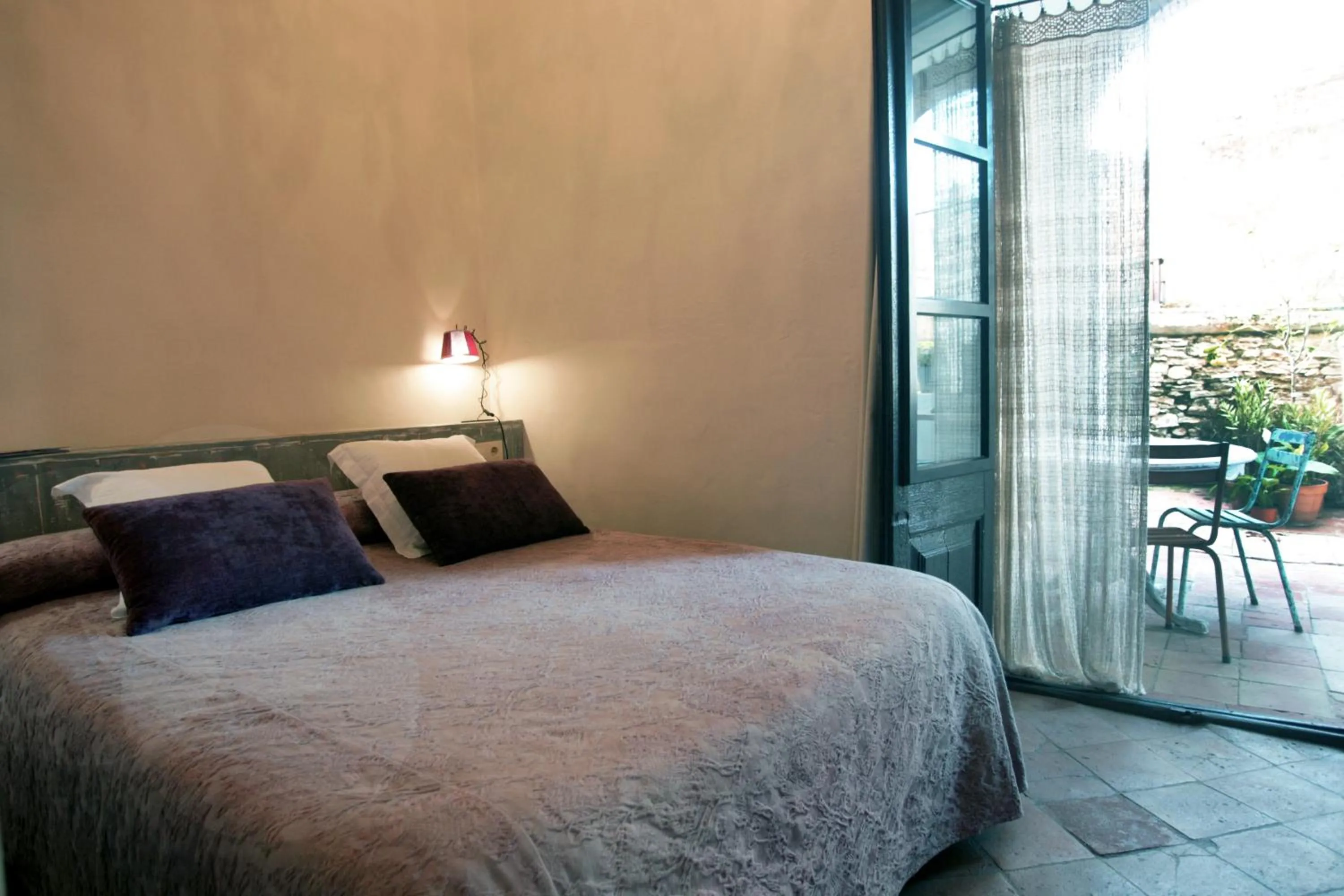 Bedroom, Bed in BYPILLOW Cluc Begur