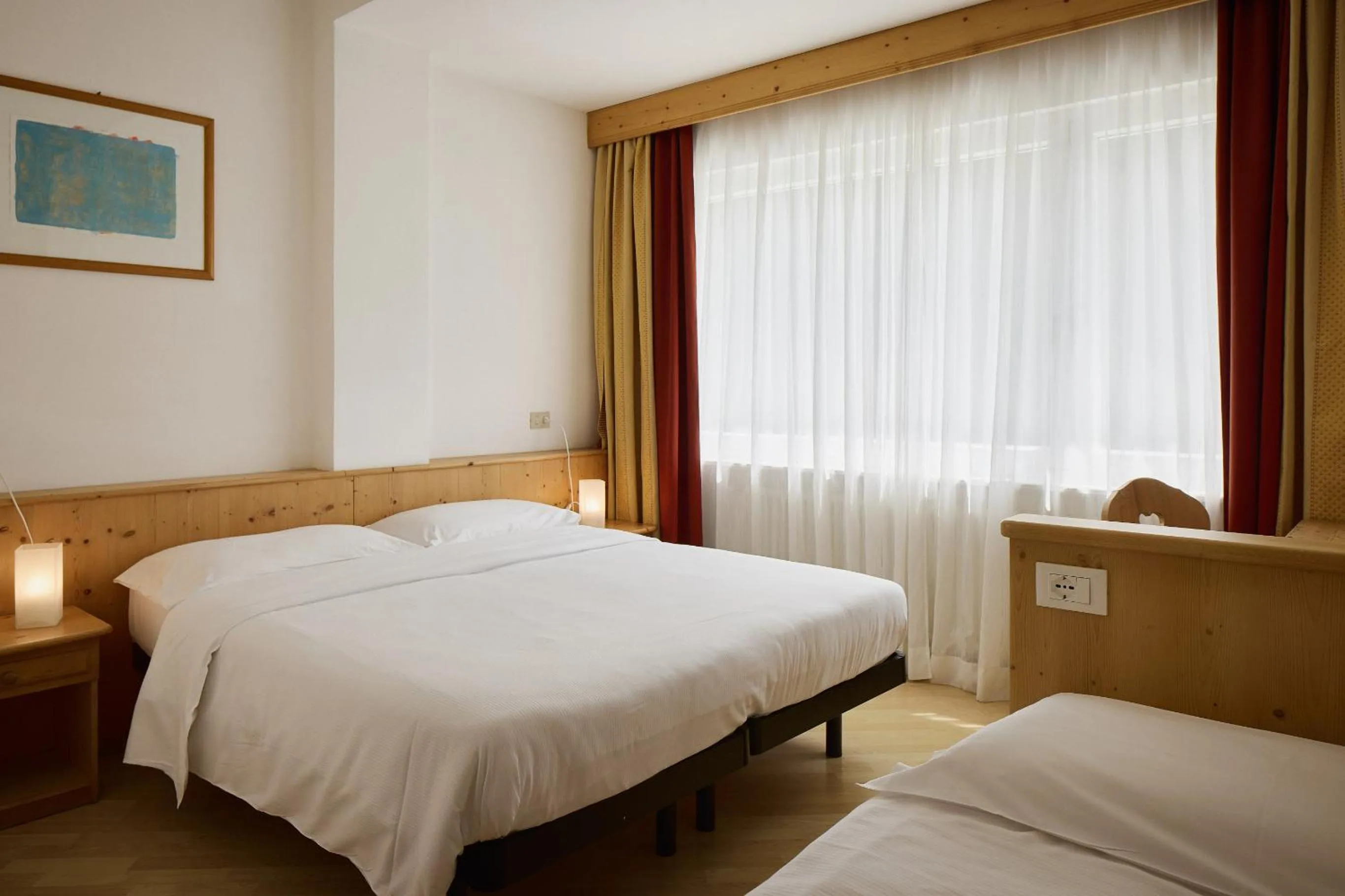 Photo of the whole room, Bed in Garni Bellavista