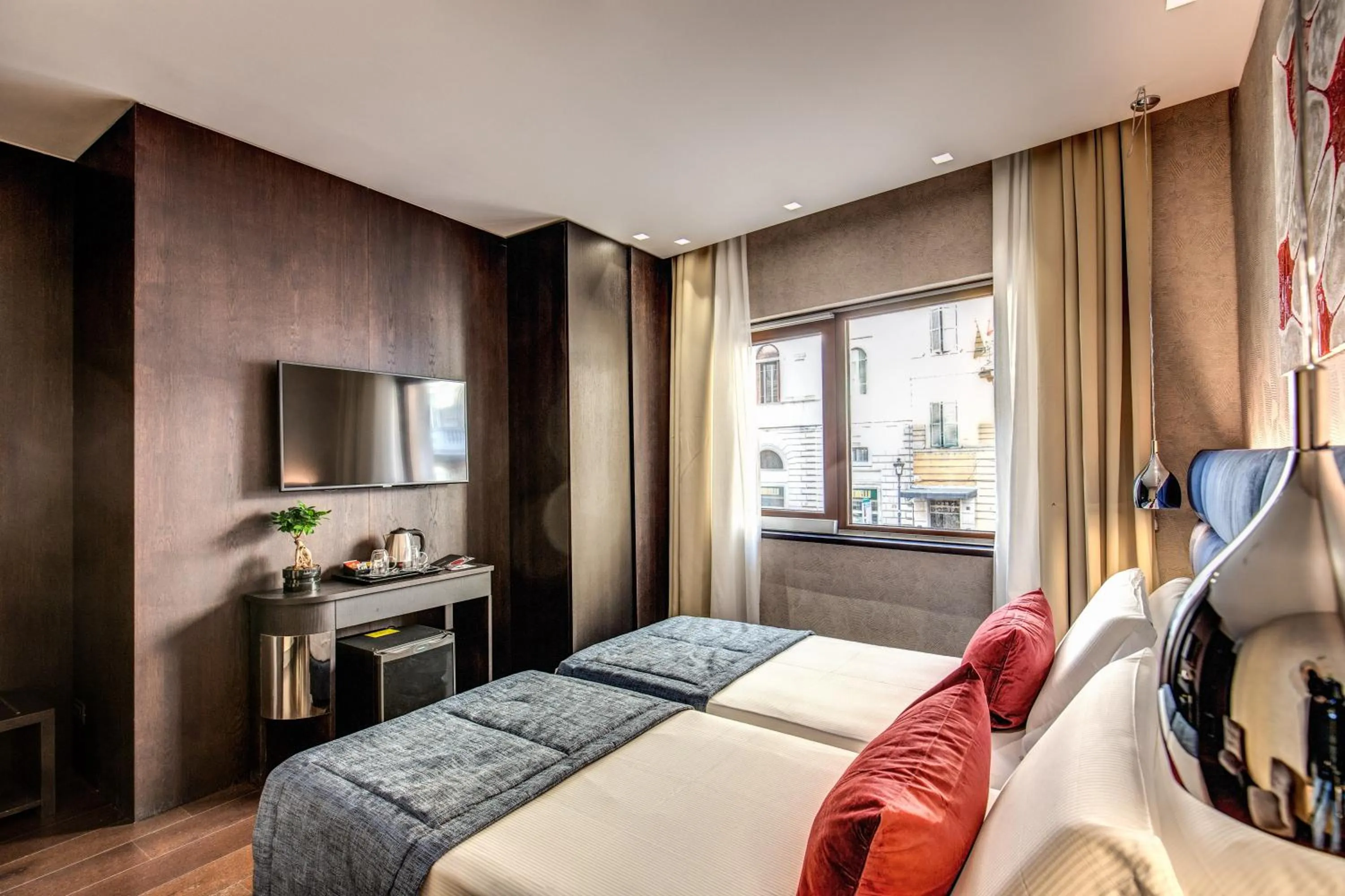 Coffee/tea facilities, Bed in Prassede Palace Hotel